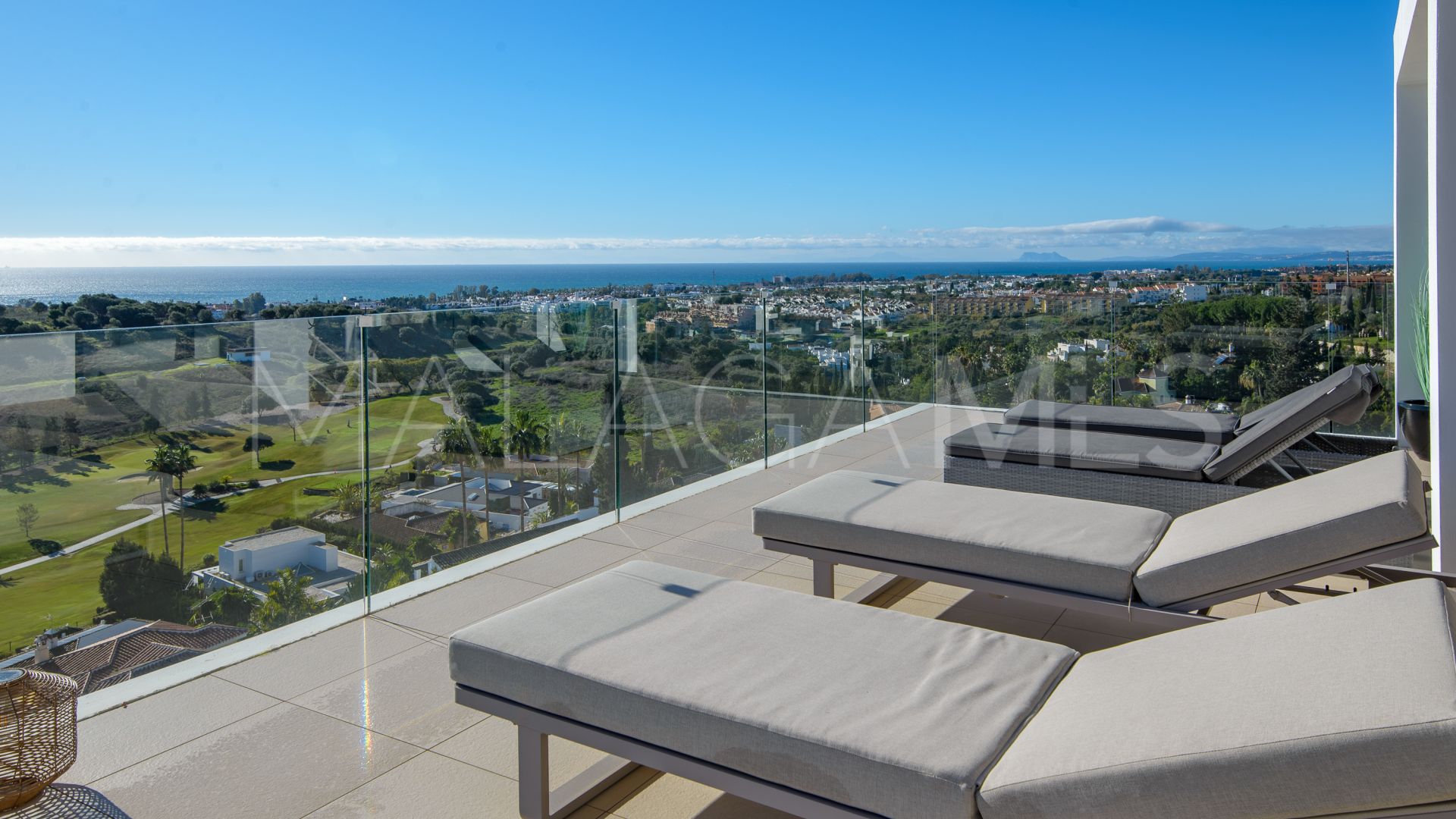 5 bedrooms villa for sale in El Paraiso