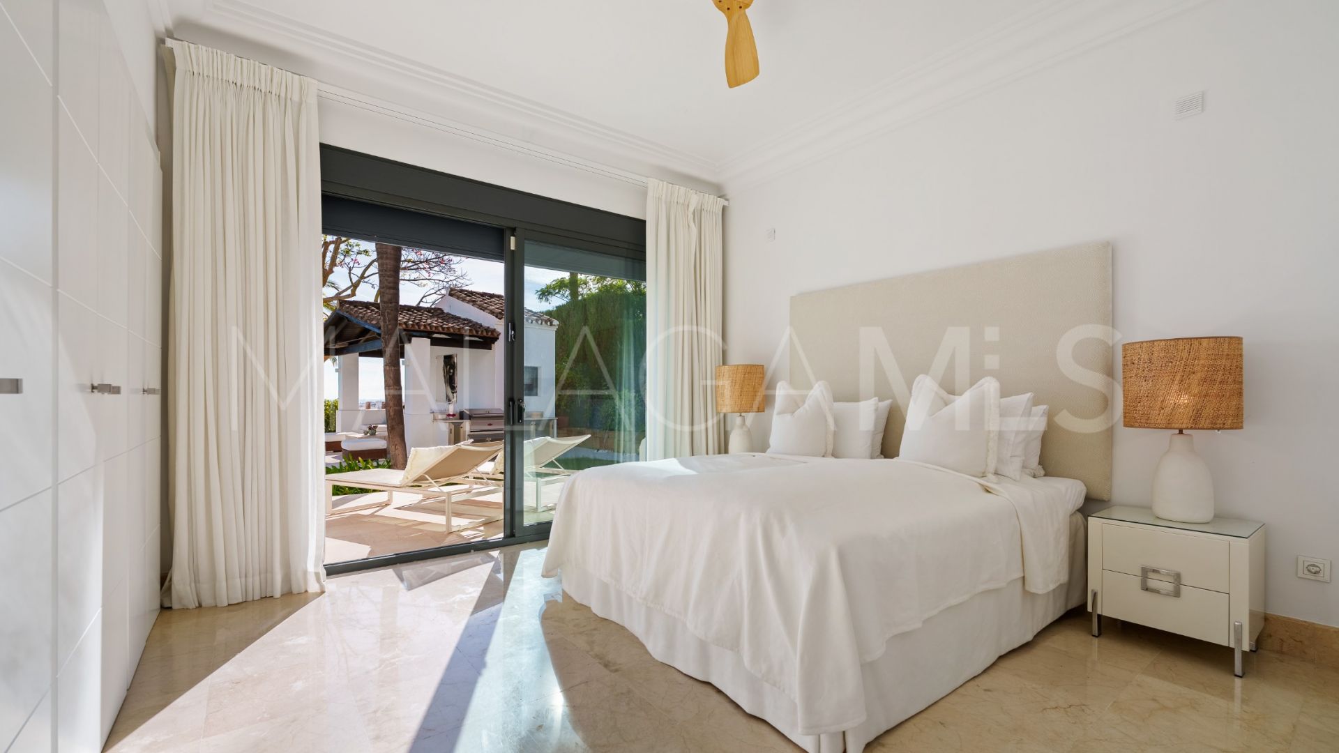 Villa for sale in Haza del Conde