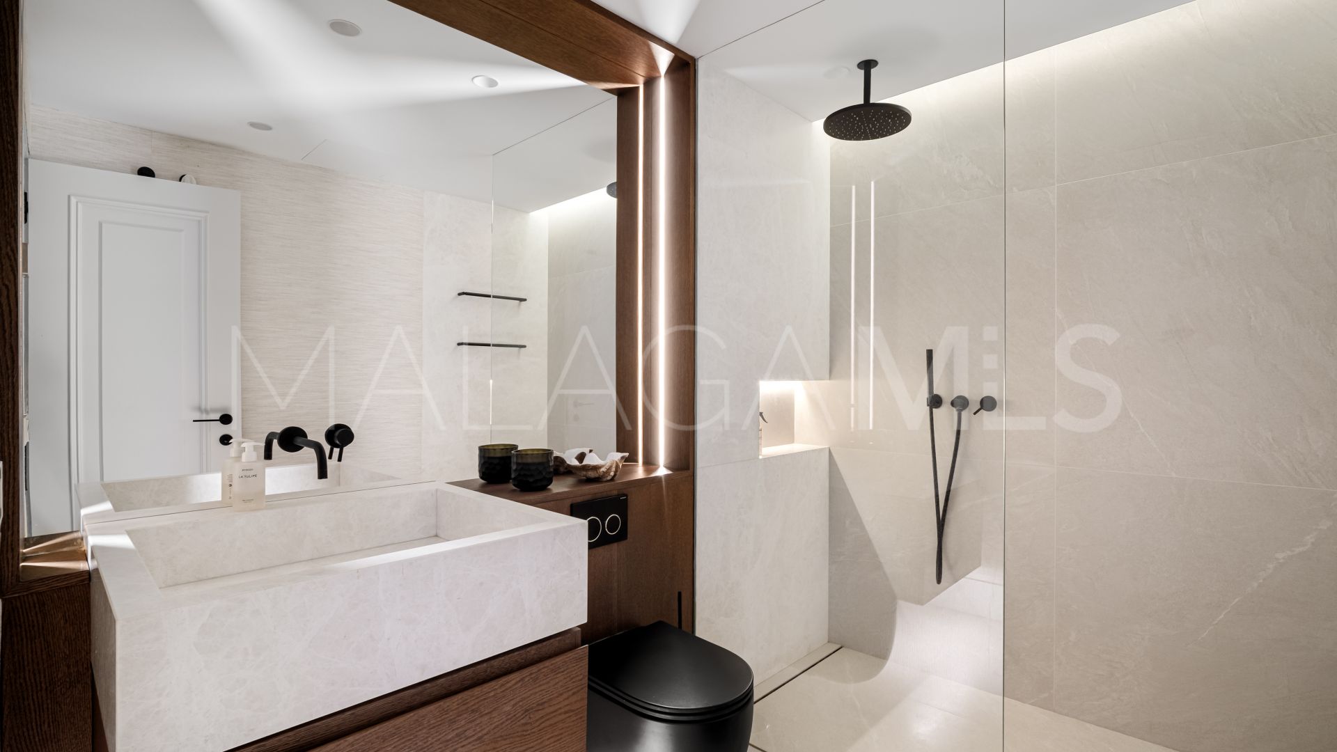 Zweistöckiges penthouse for sale in Alhambra del Mar