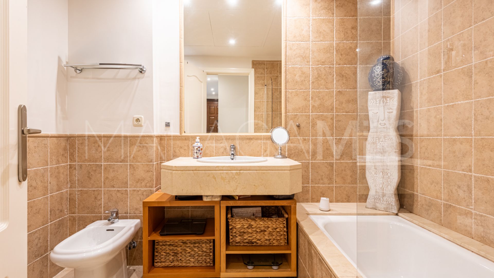 Lägenhet for sale in Benatalaya