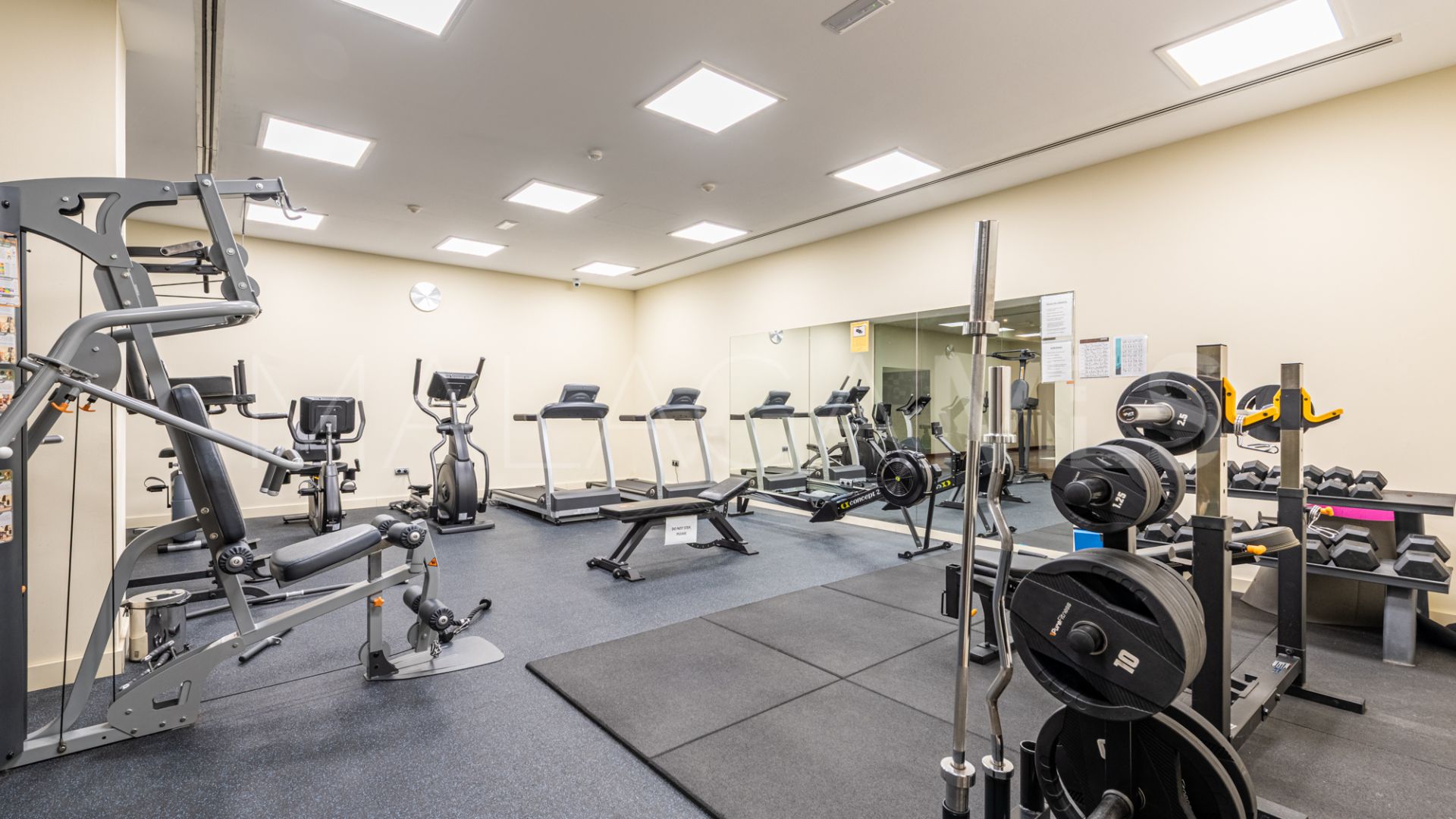 Lägenhet for sale in Benatalaya