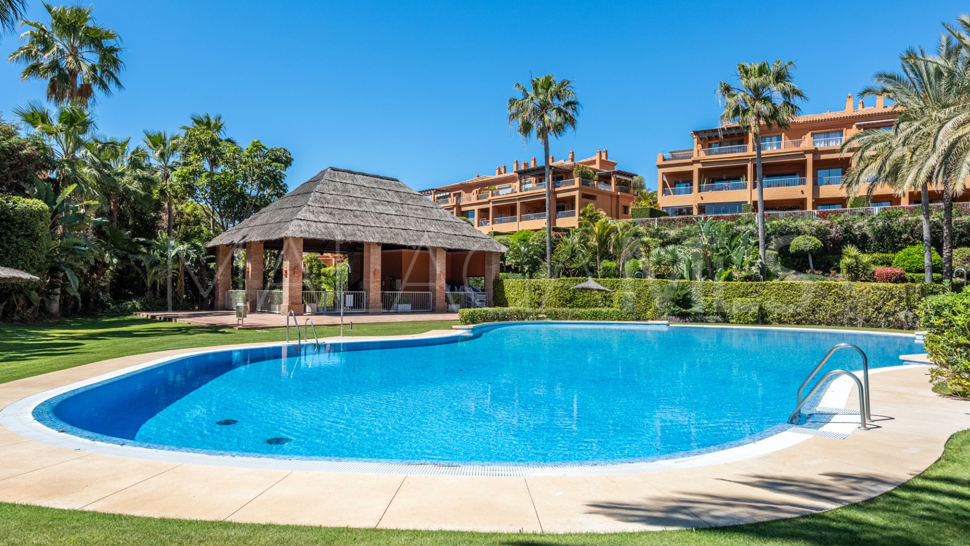 Lägenhet for sale in Benatalaya