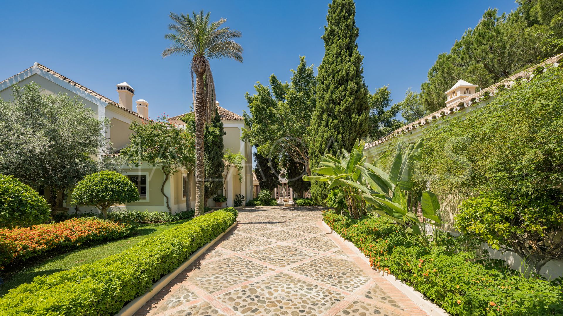 Villa for sale in El Madroñal