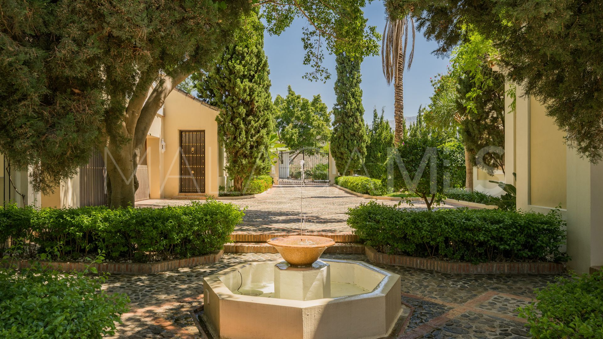Villa for sale in El Madroñal