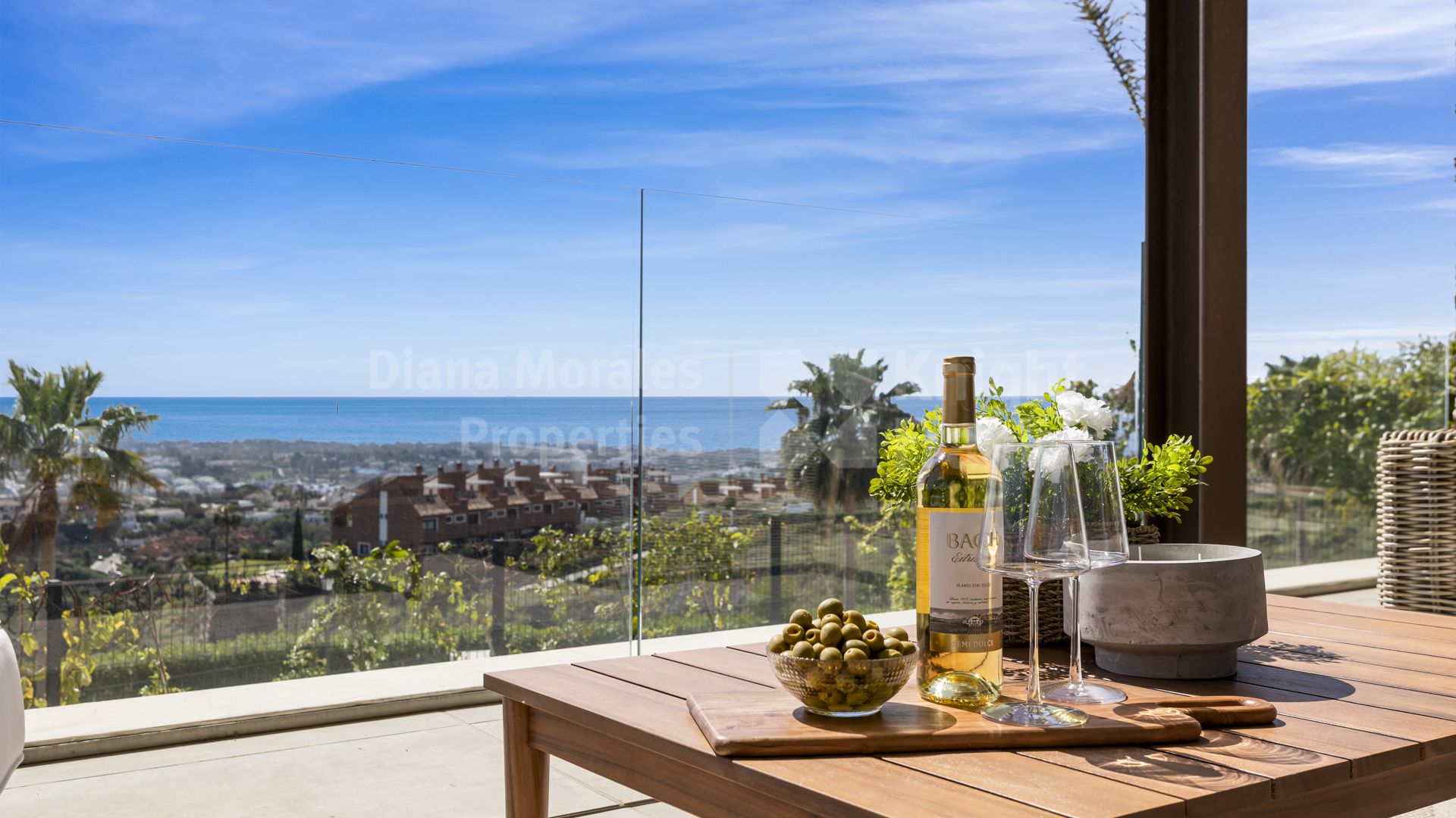 Villa with panoramic views in Be Lagom
