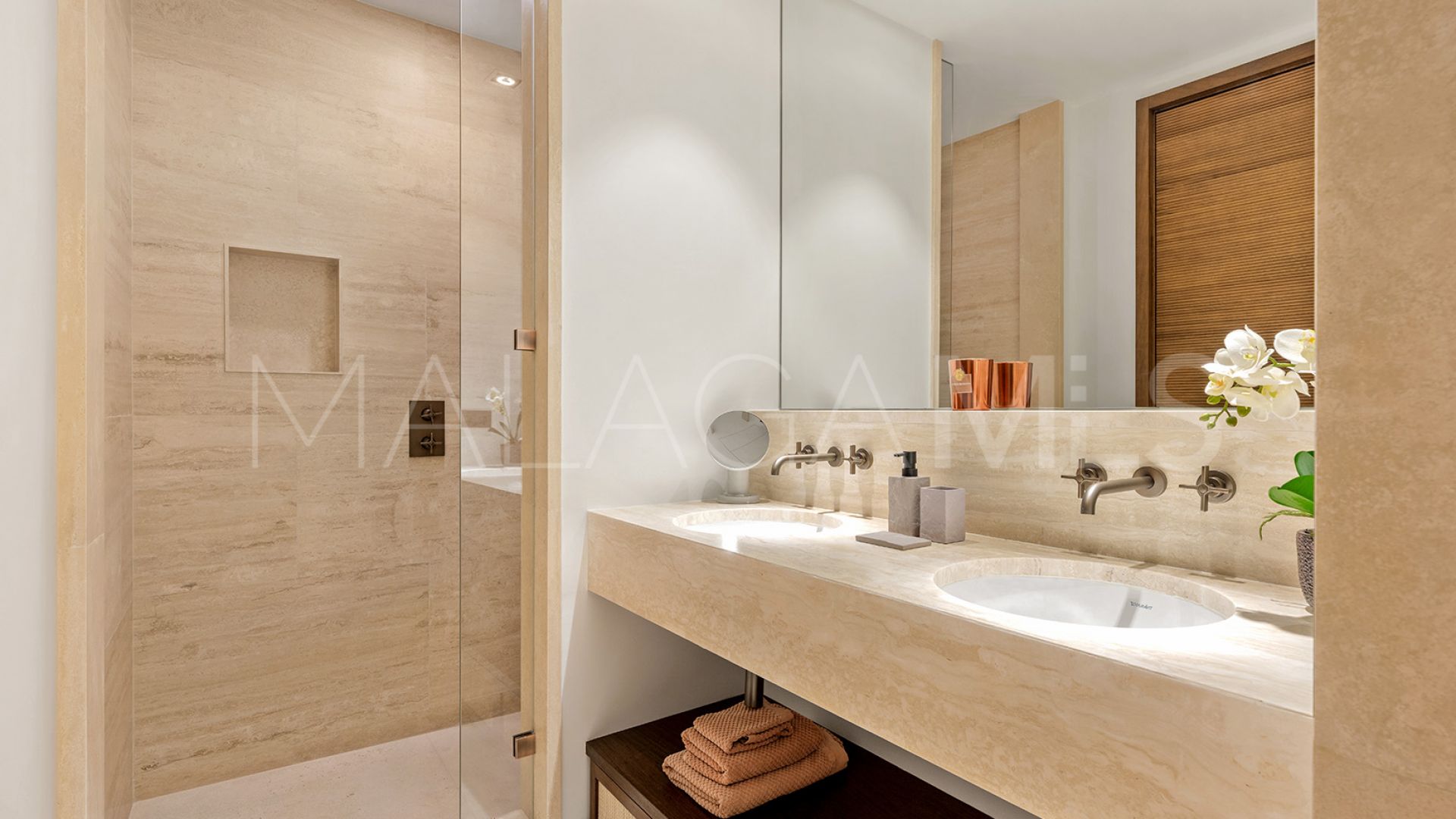 Lägenhet for sale in Finca Cortesin