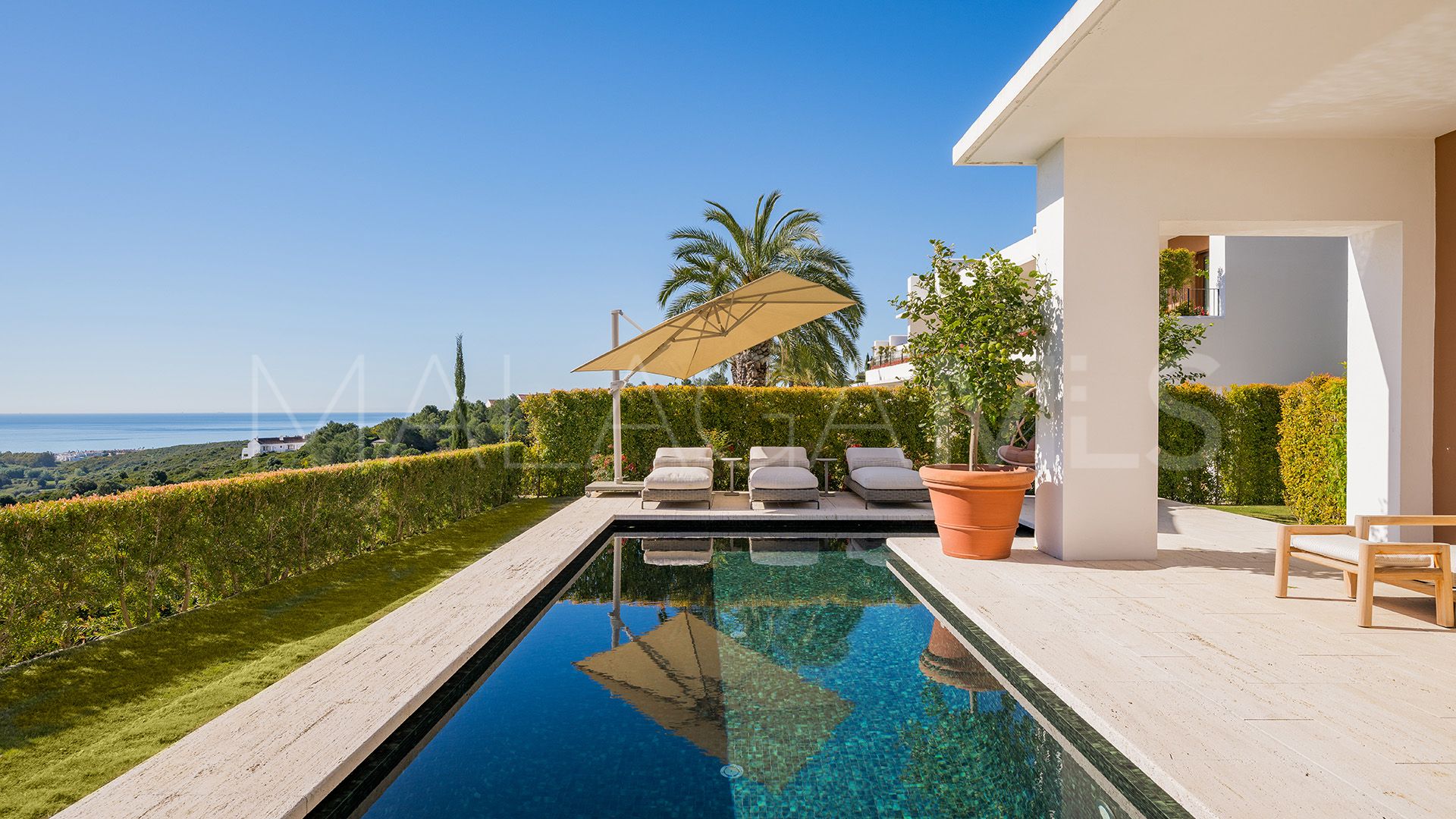 Lägenhet for sale in Finca Cortesin