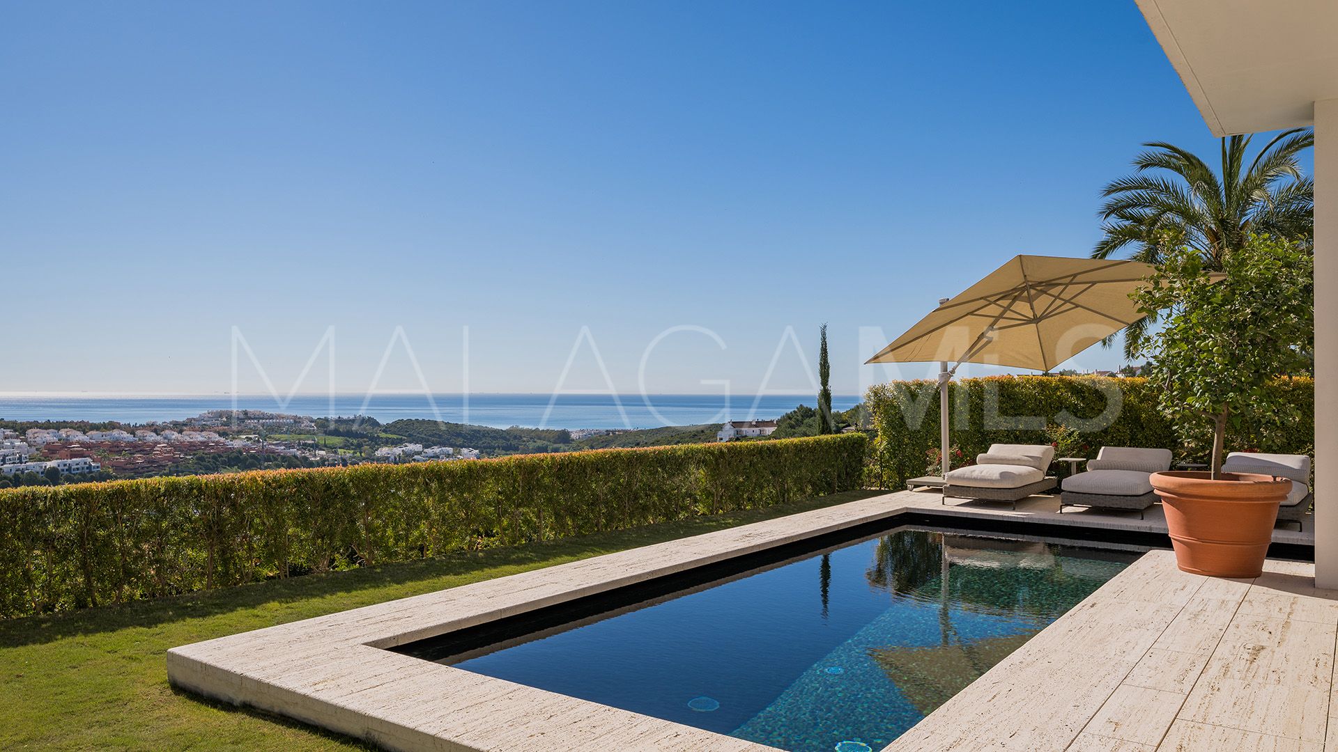 Lägenhet for sale in Finca Cortesin