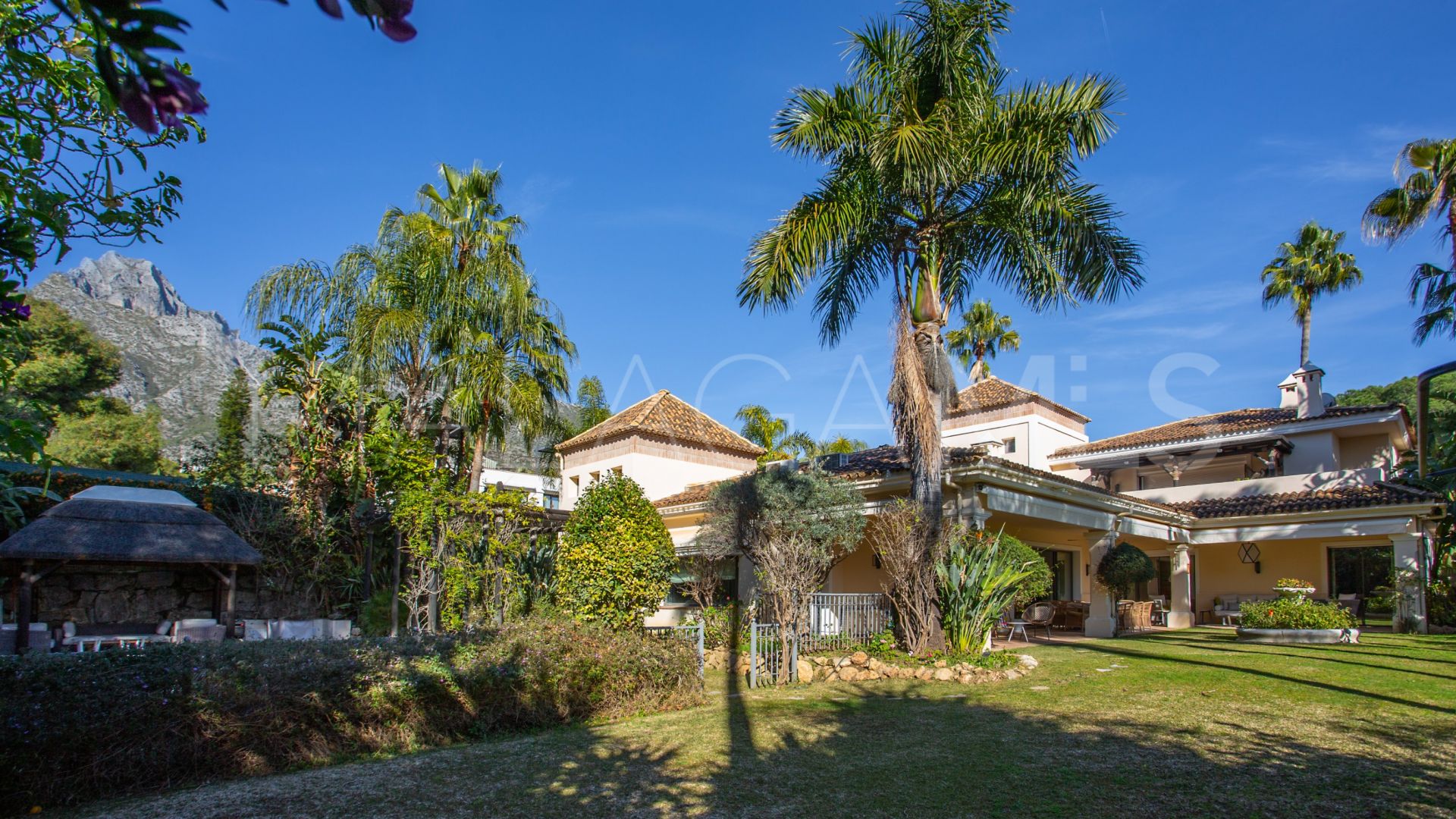 Villa for sale in Rocio de Nagüeles