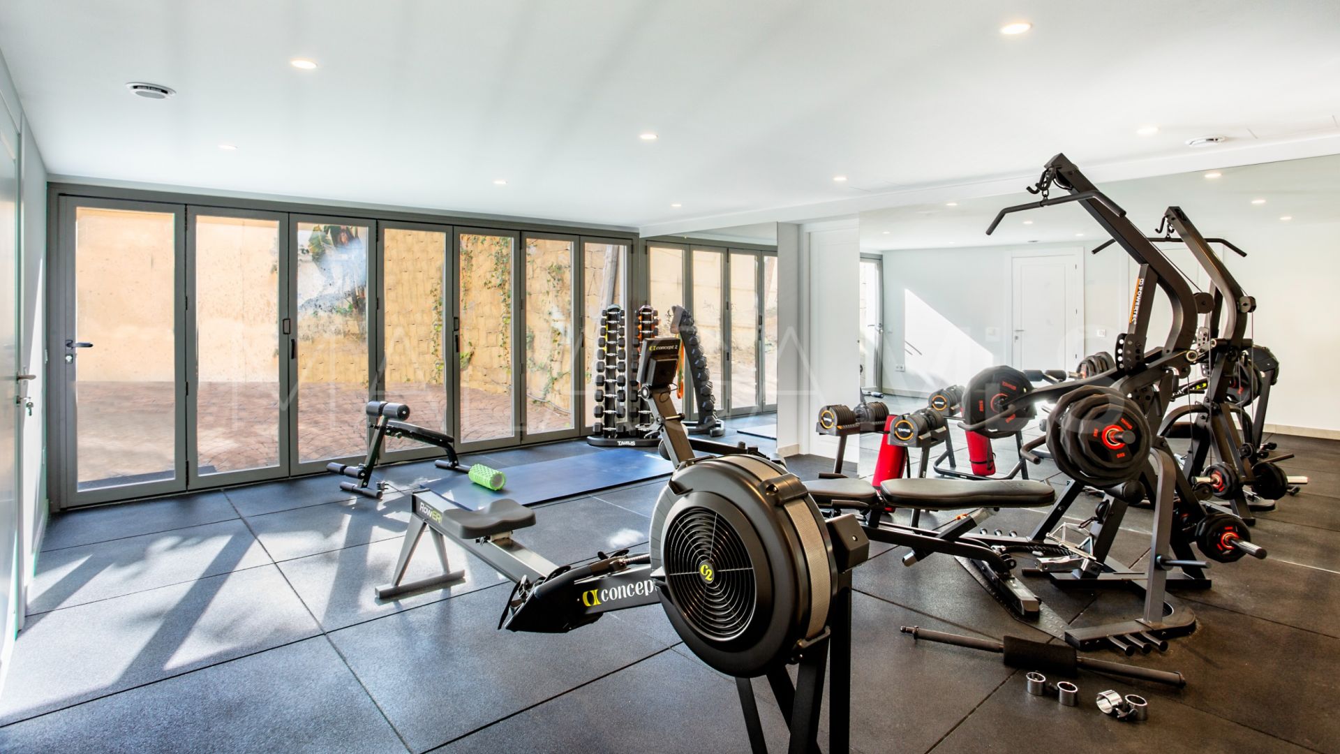 Villa for sale in Rocio de Nagüeles