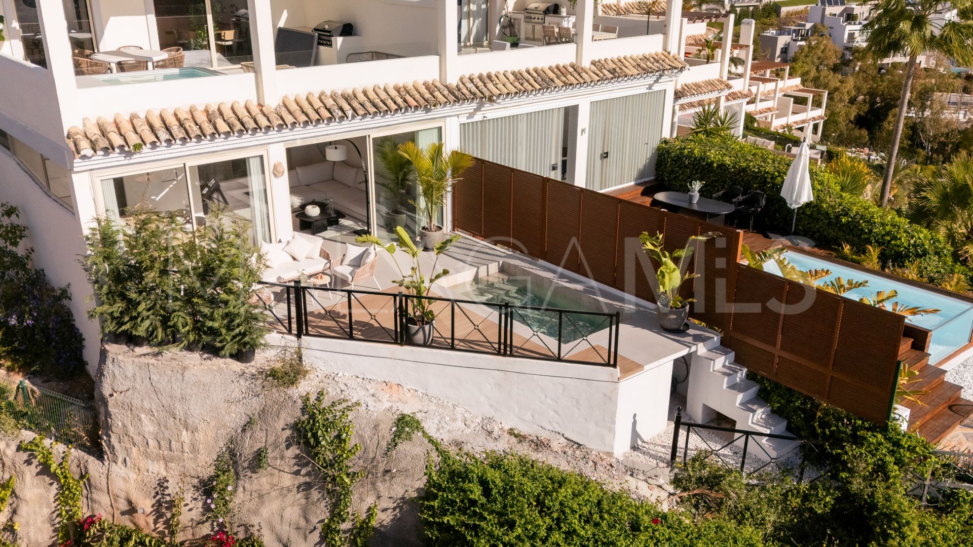 Markplanslägenhet for sale in Palacetes Los Belvederes