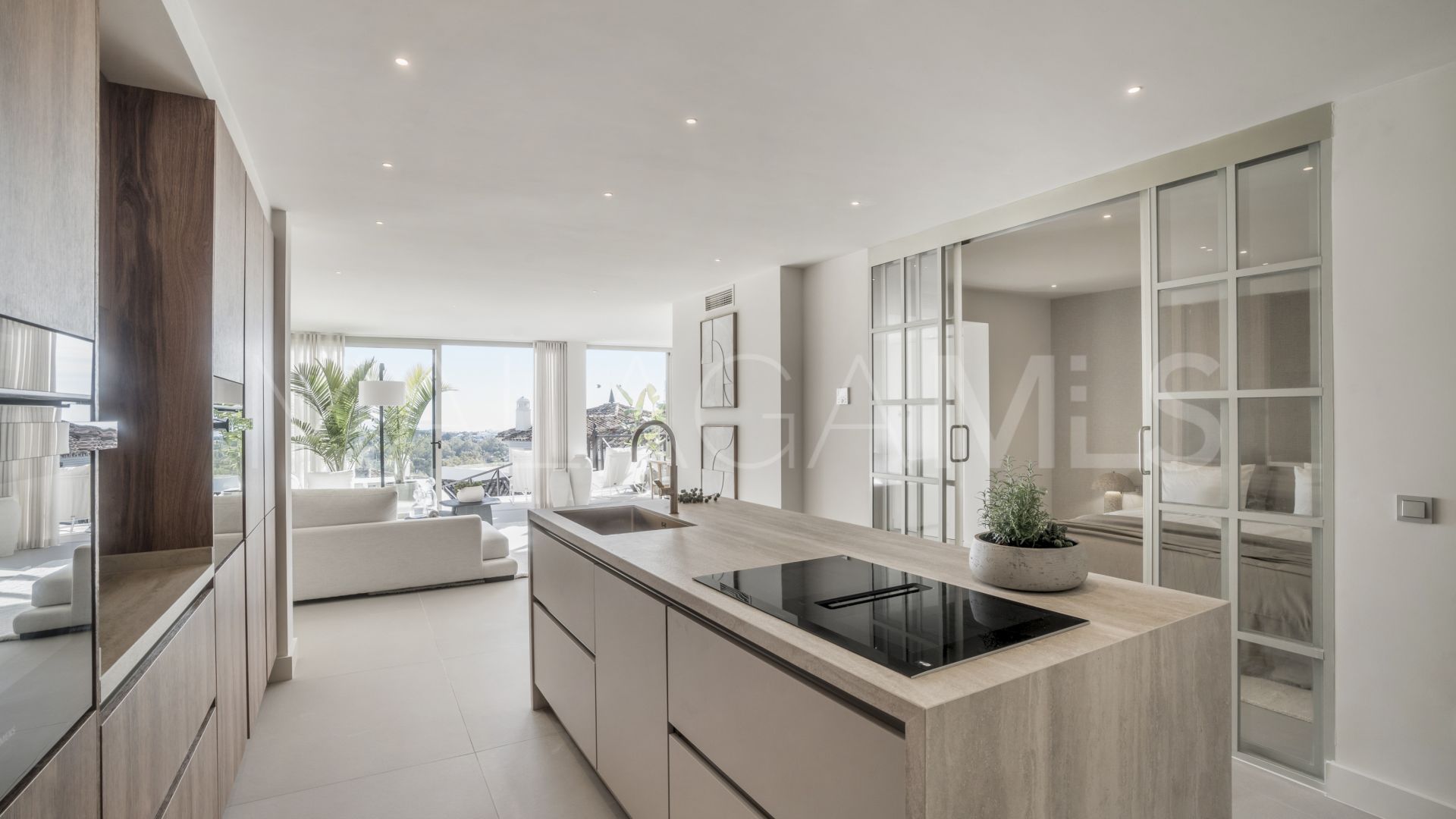 Markplanslägenhet for sale in Palacetes Los Belvederes