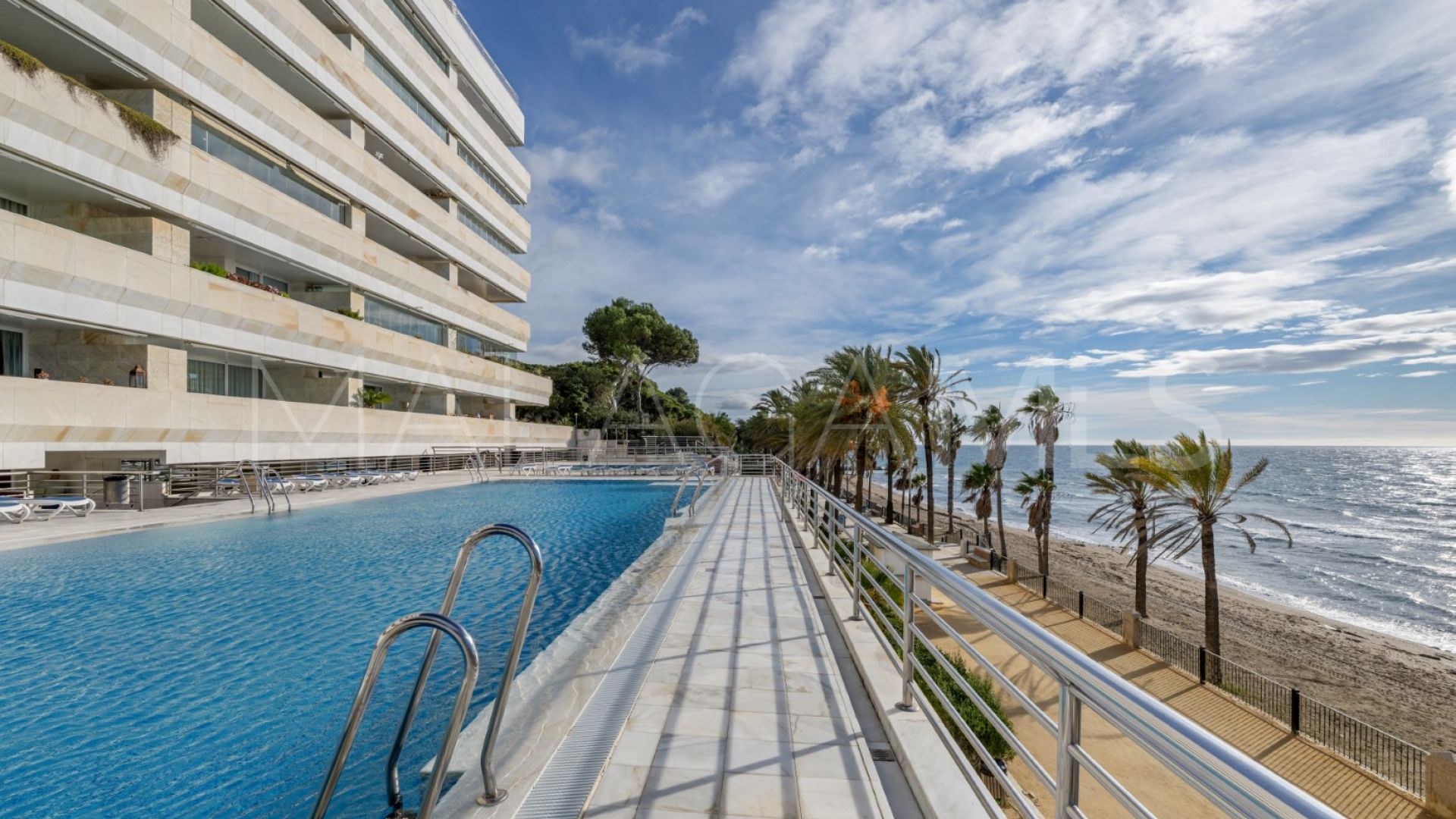 Se vende apartamento in Marina Mariola