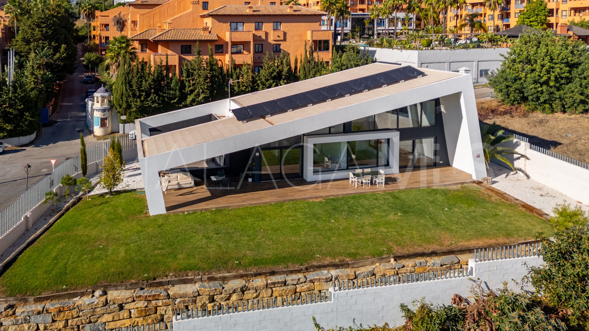 Villa for sale in Bel Air