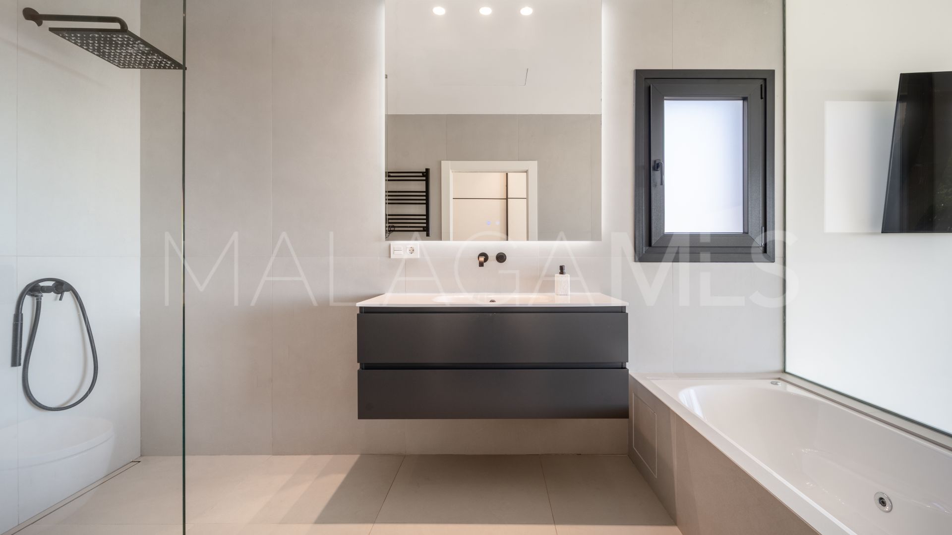 Villa for sale in Bel Air