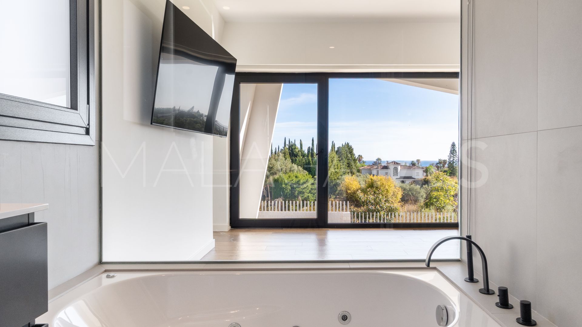 Villa for sale in Bel Air