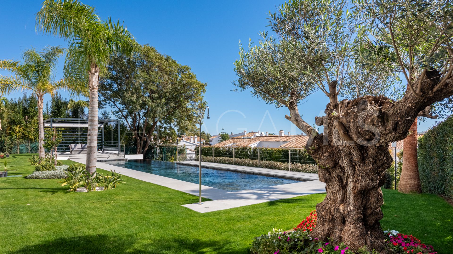 Villa for sale in Paraiso Alto