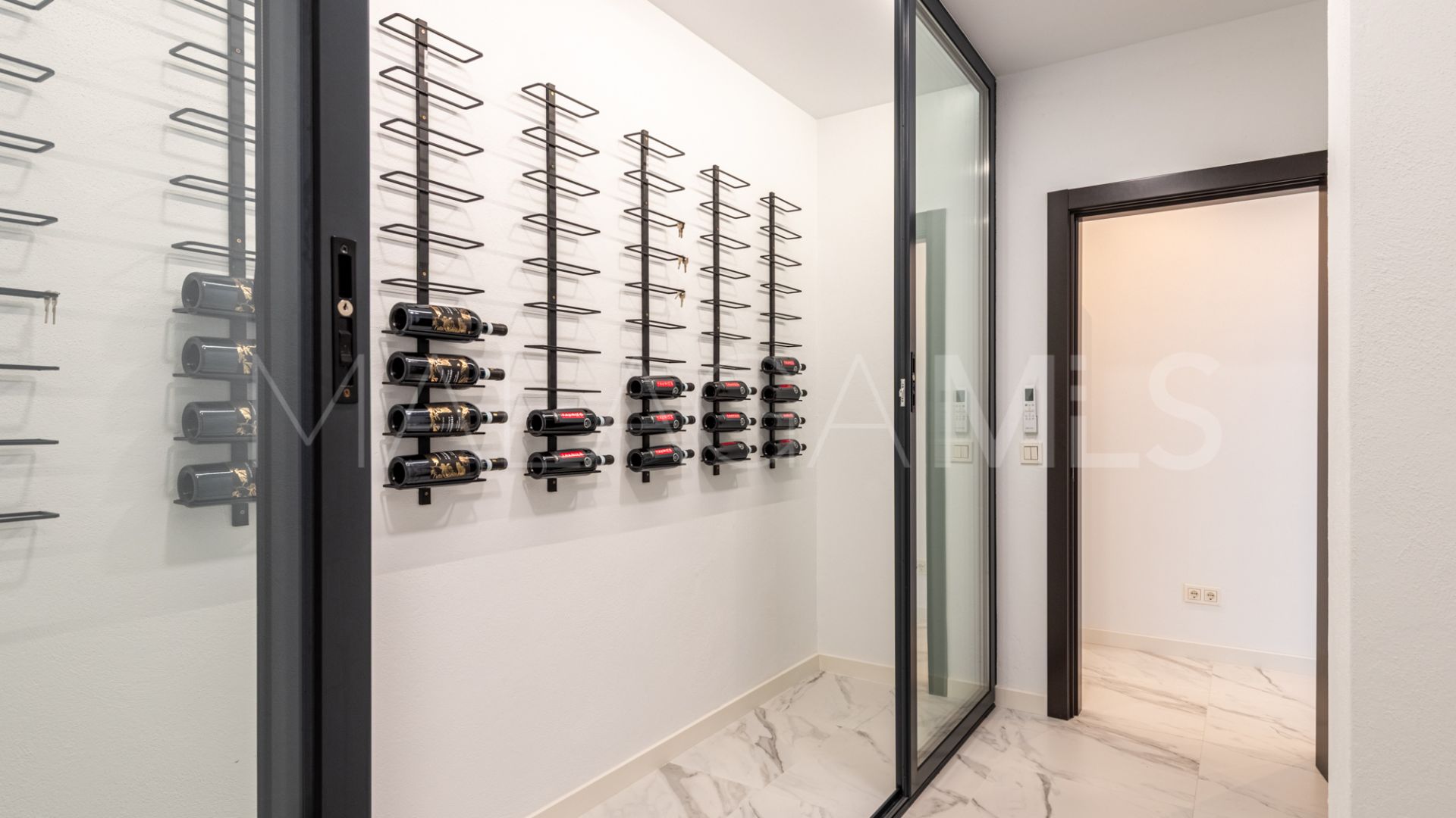 Villa for sale in Paraiso Alto