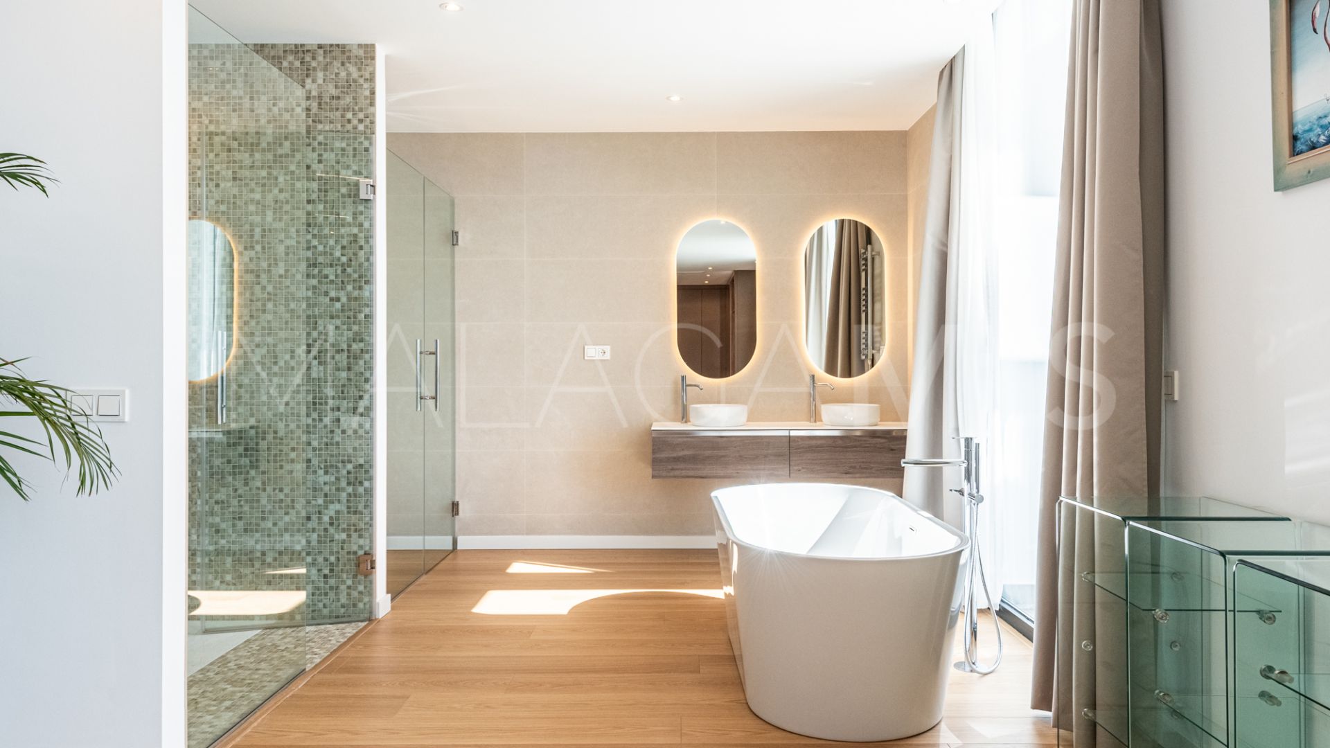 Villa for sale in Paraiso Alto