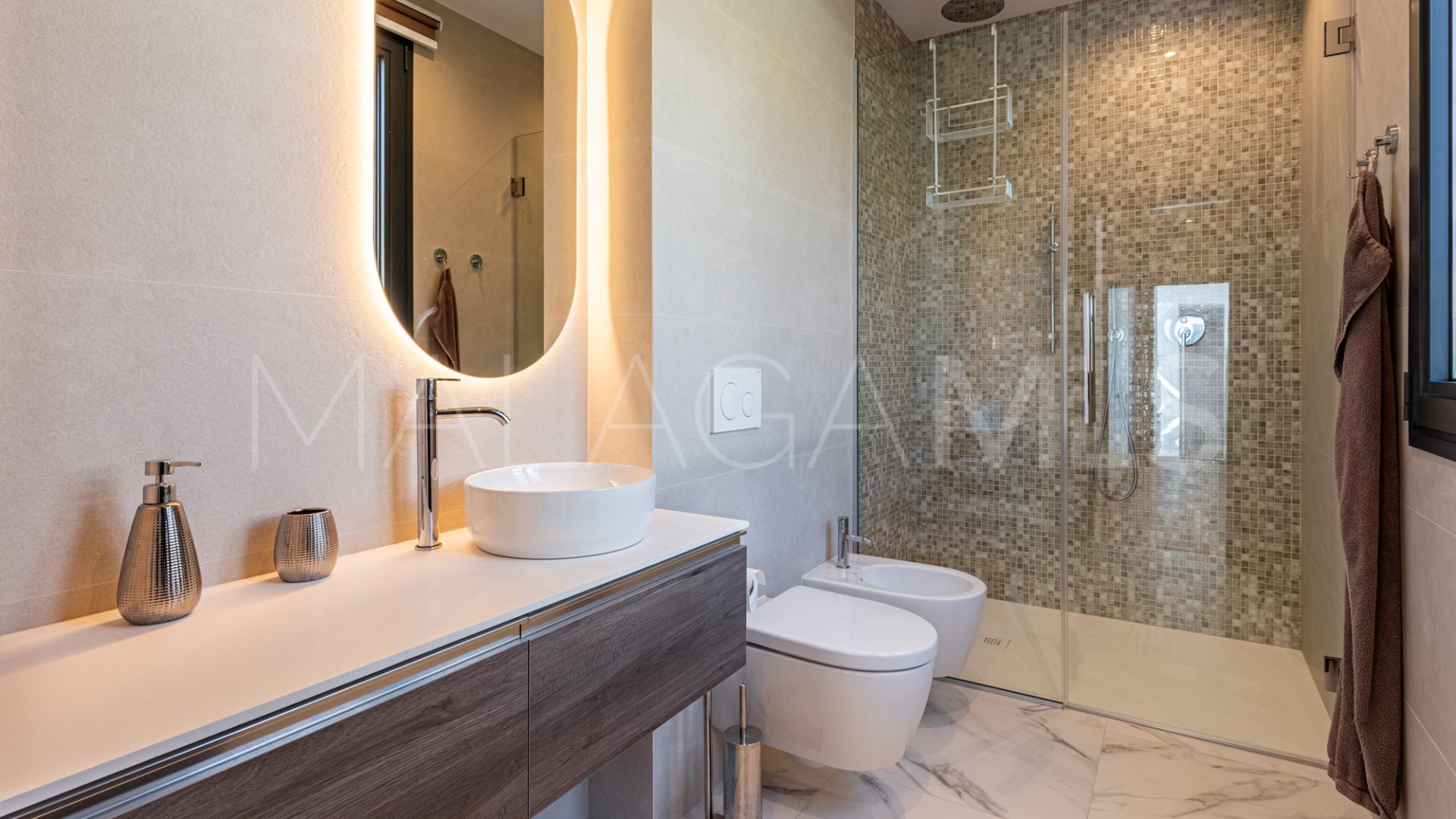 Villa for sale in Paraiso Alto