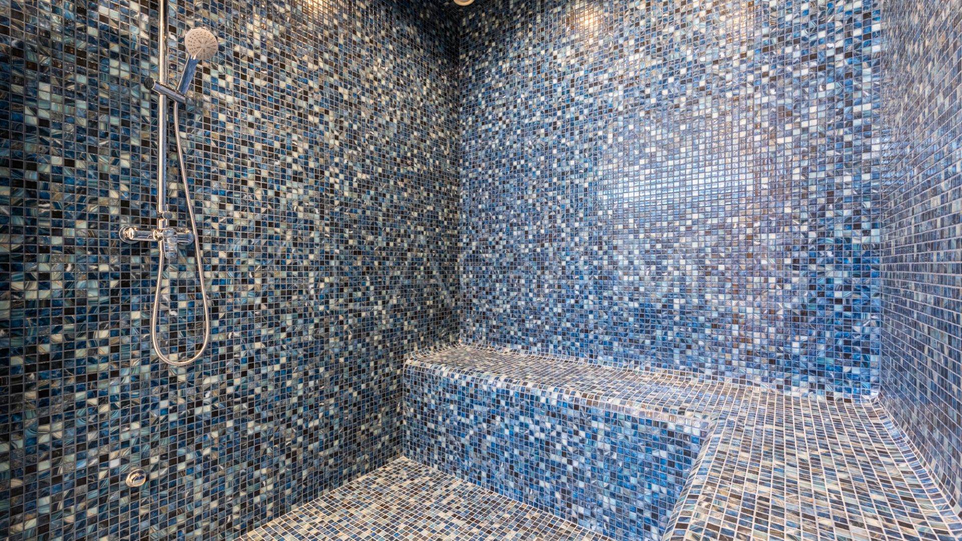 Villa for sale in Paraiso Alto