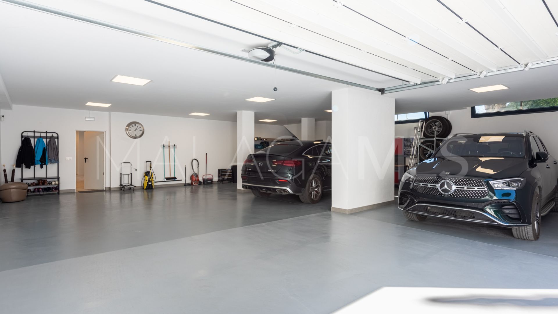 Villa for sale in Paraiso Alto