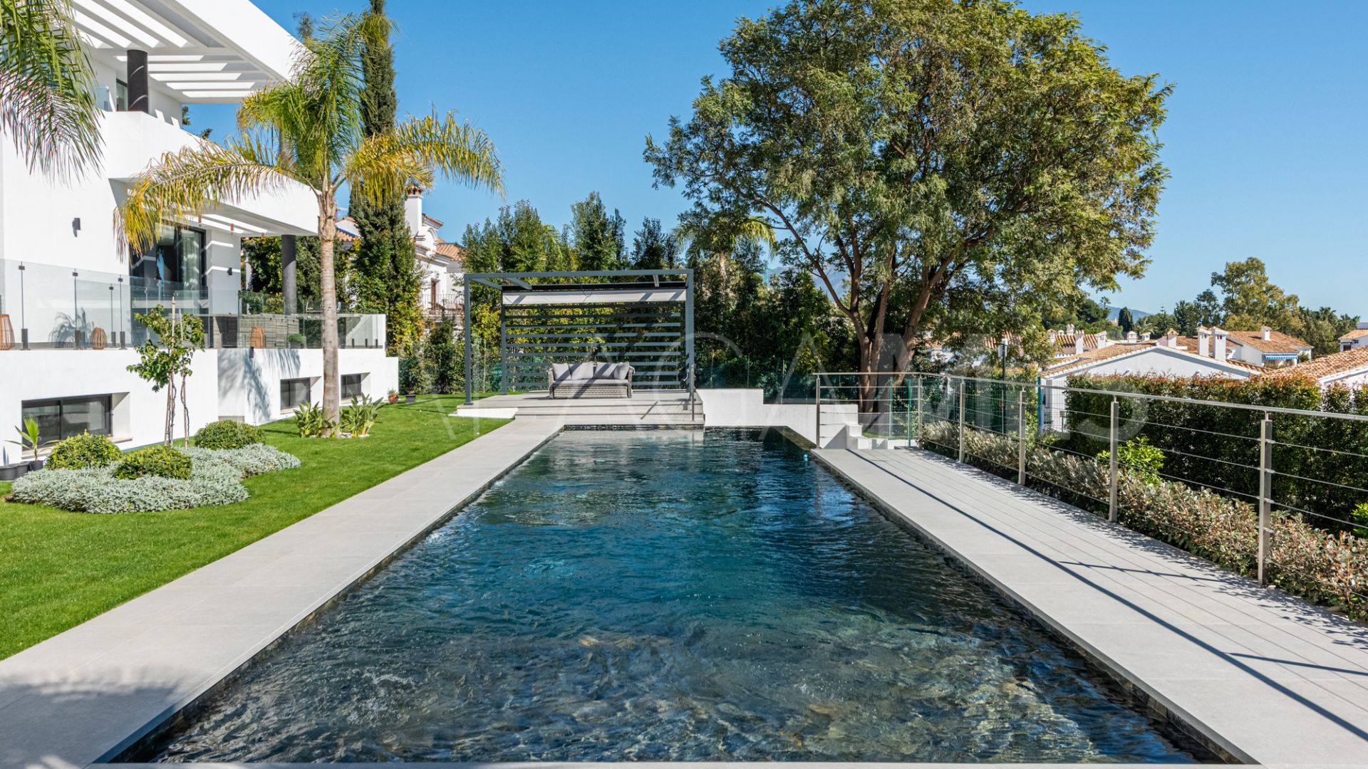 Villa for sale in Paraiso Alto