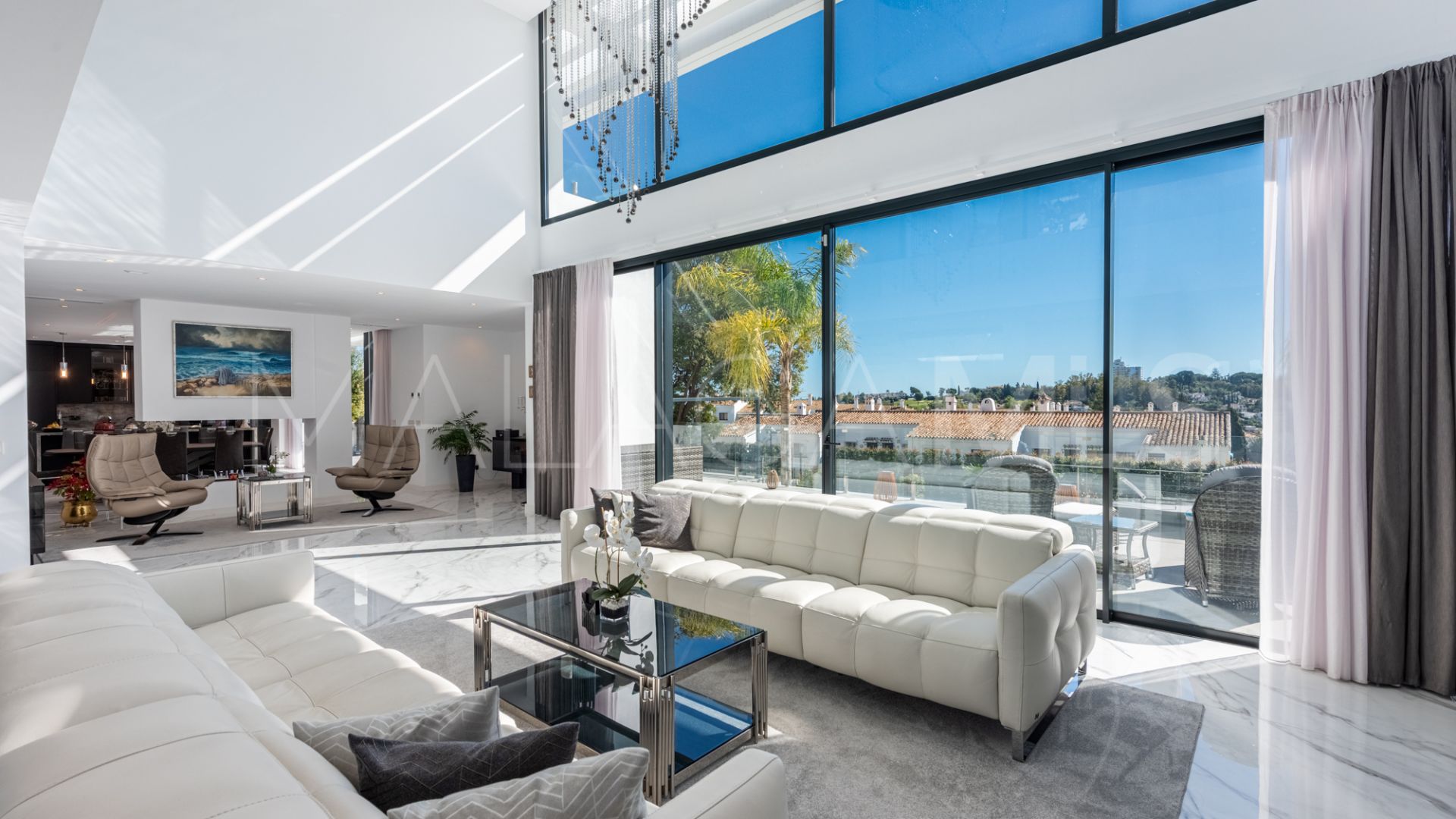 Villa for sale in Paraiso Alto