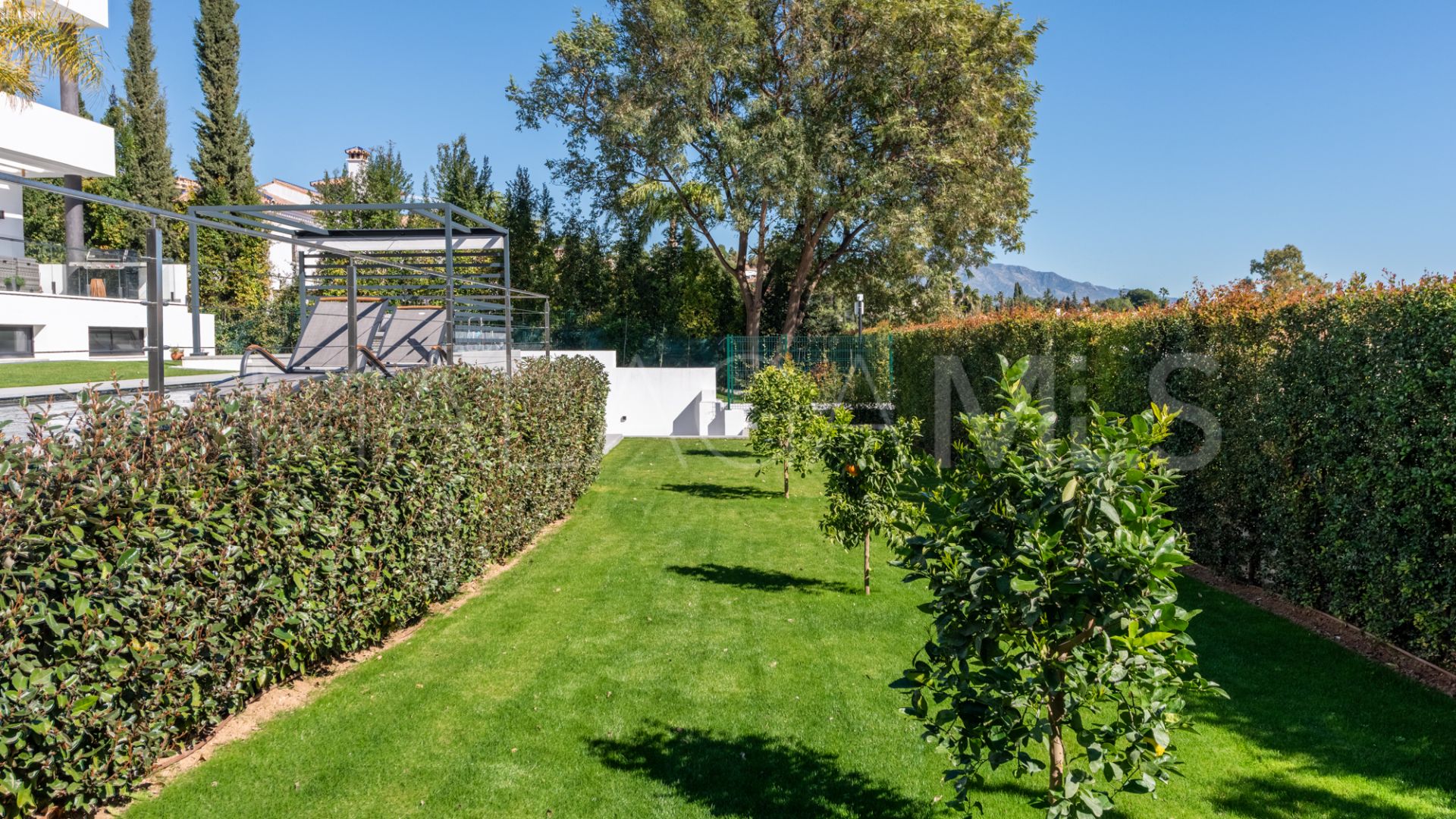 Villa for sale in Paraiso Alto