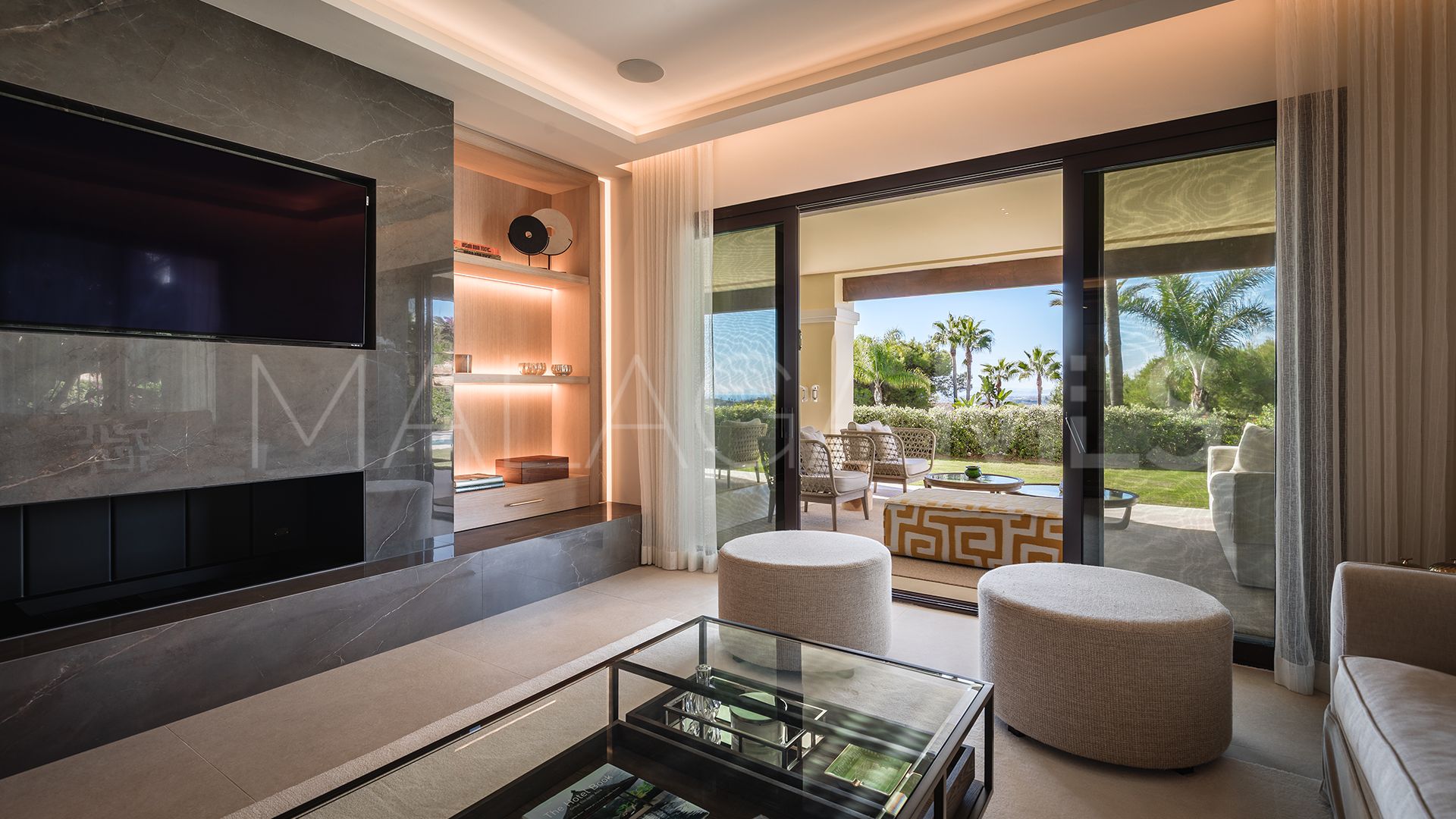 For sale ground floor apartment in Aloha Park with 4 bedrooms