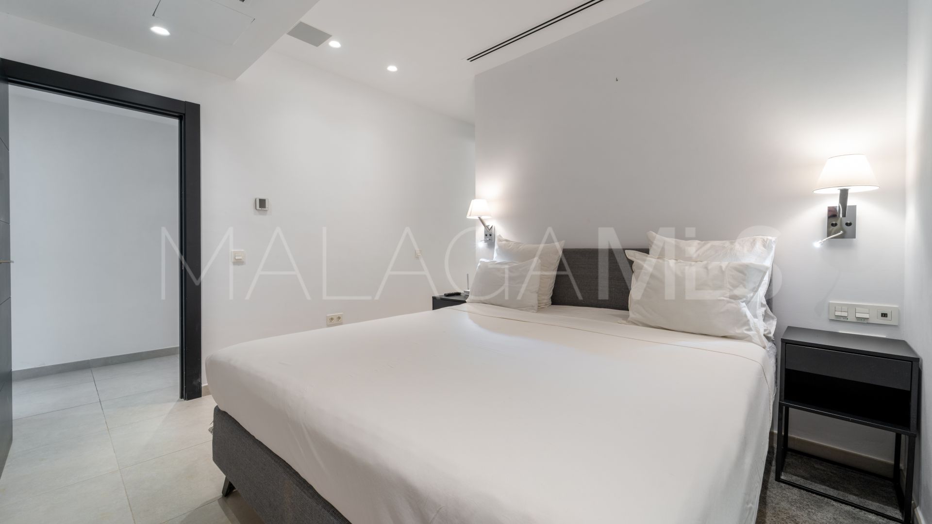 Villa for sale in Las Brisas