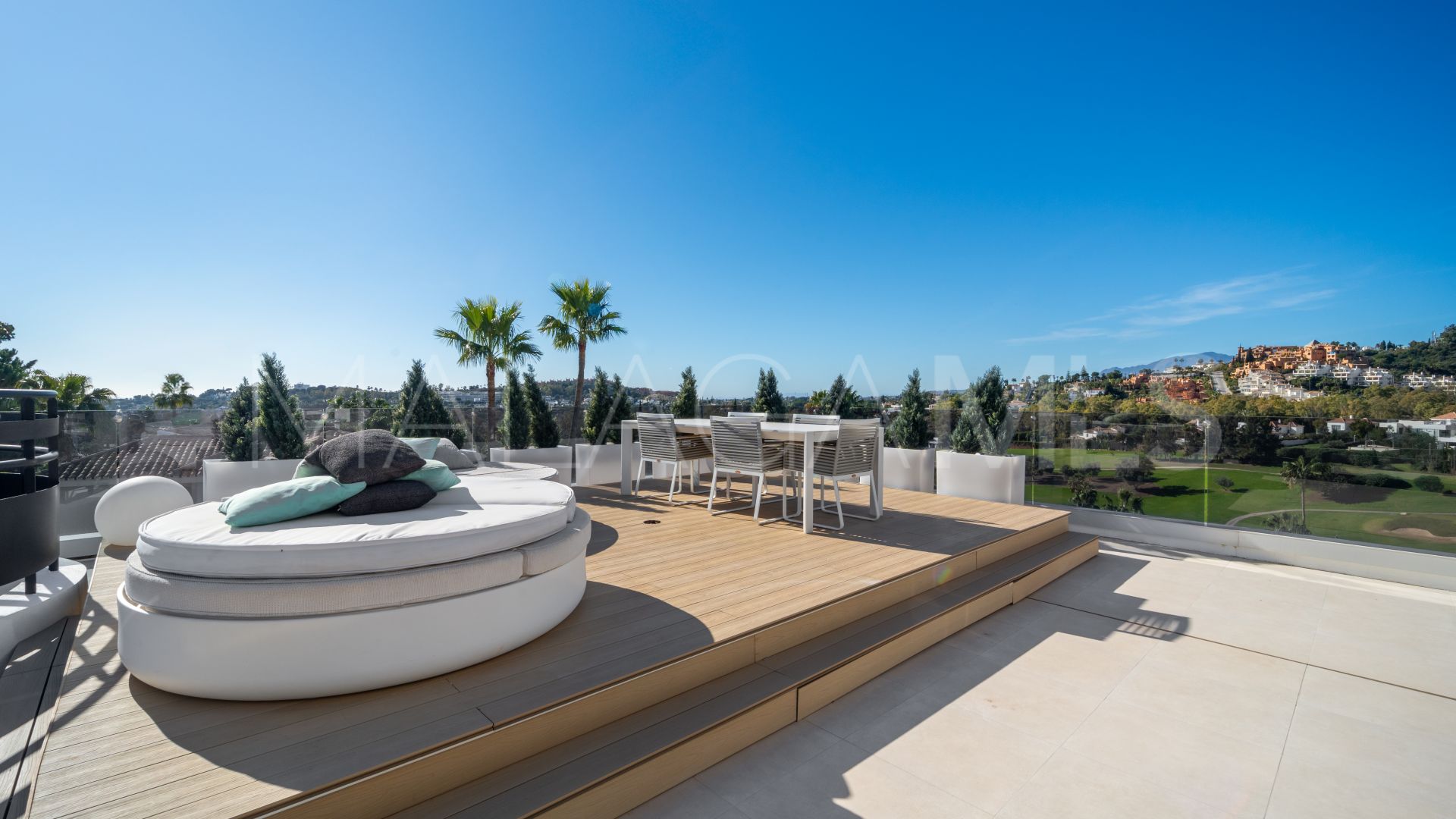 Villa for sale in Las Brisas