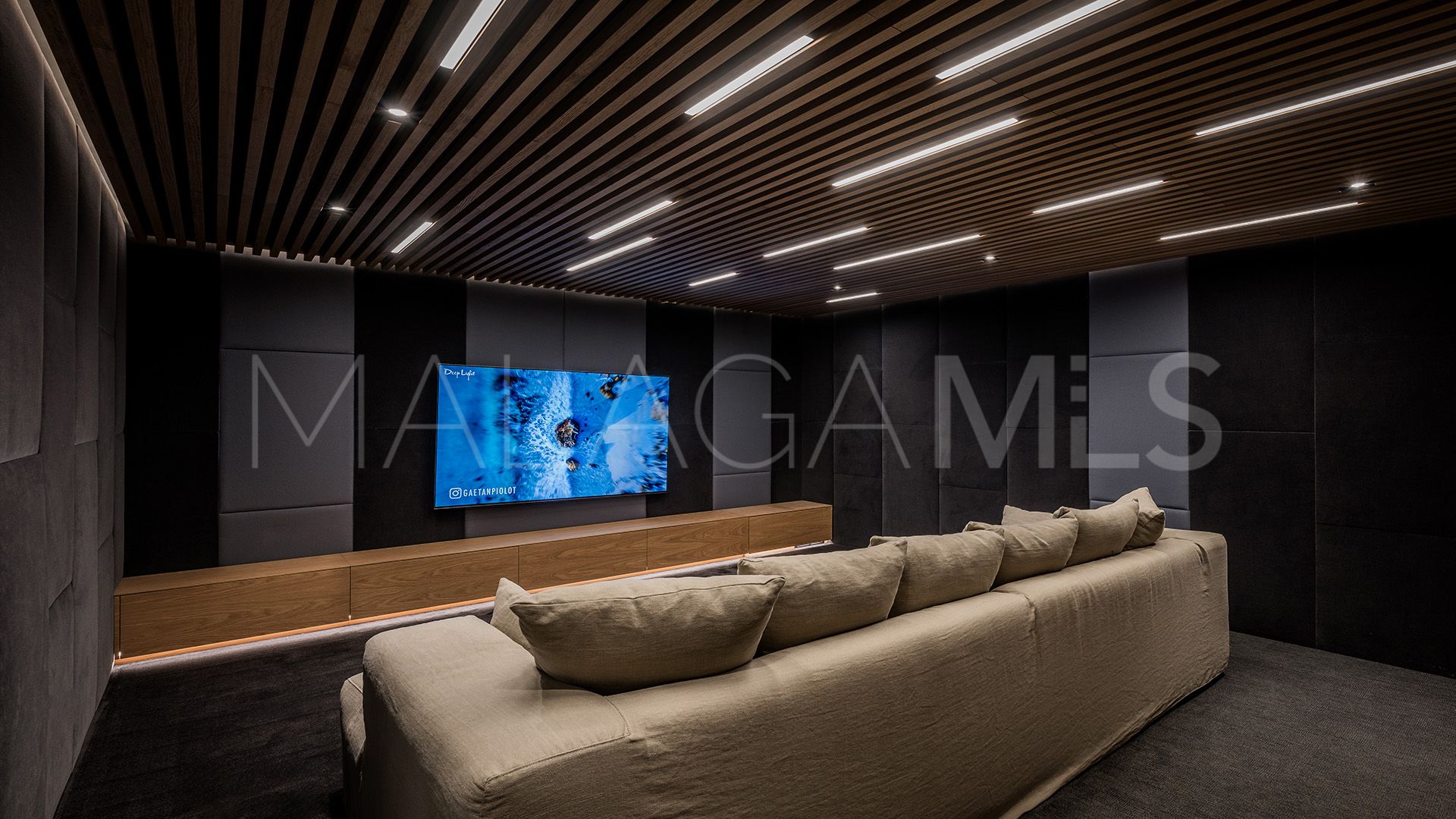 Villa for sale in Los Naranjos Golf