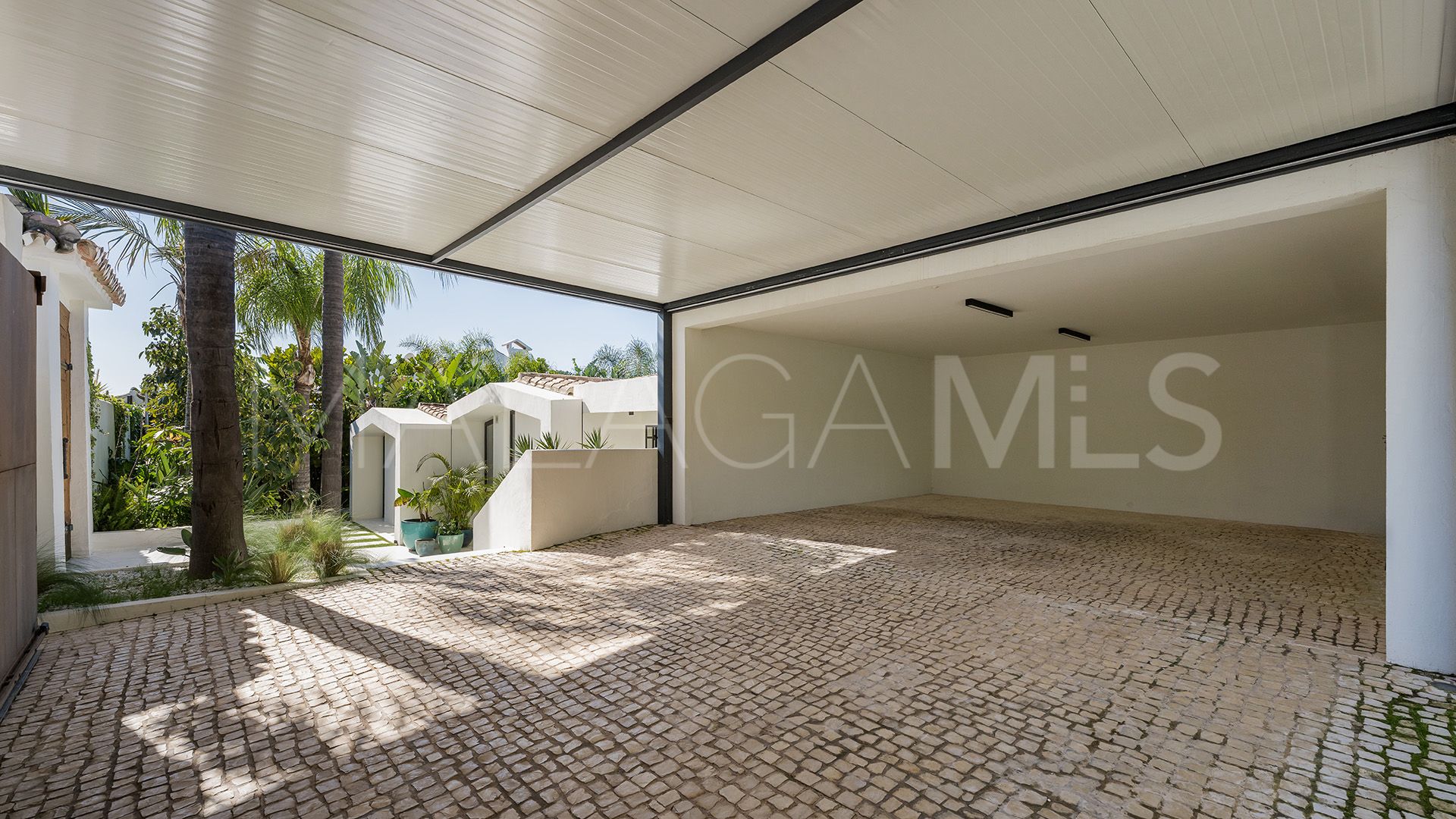 Villa for sale in Los Naranjos Golf