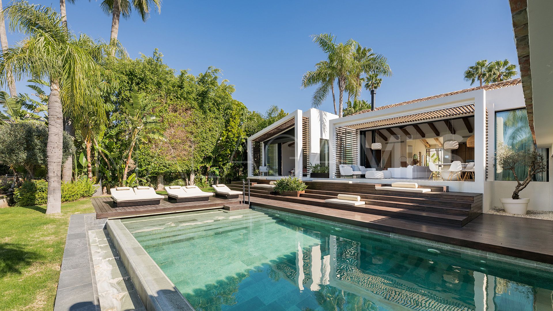 Villa for sale in Los Naranjos Golf