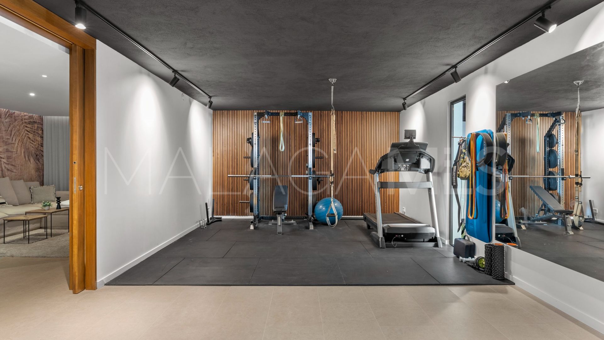 Villa for sale in Los Naranjos