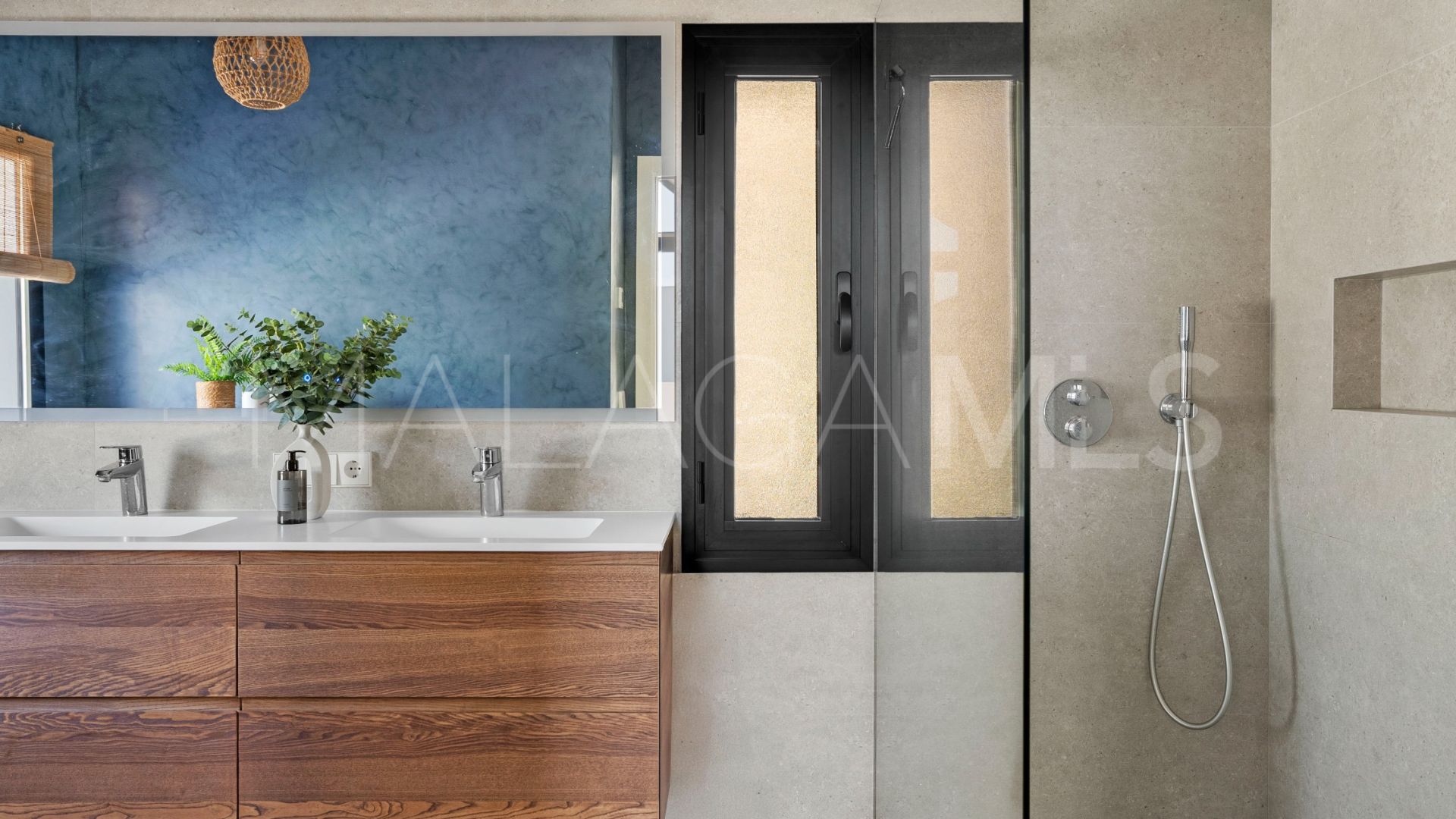 Villa for sale in Los Naranjos