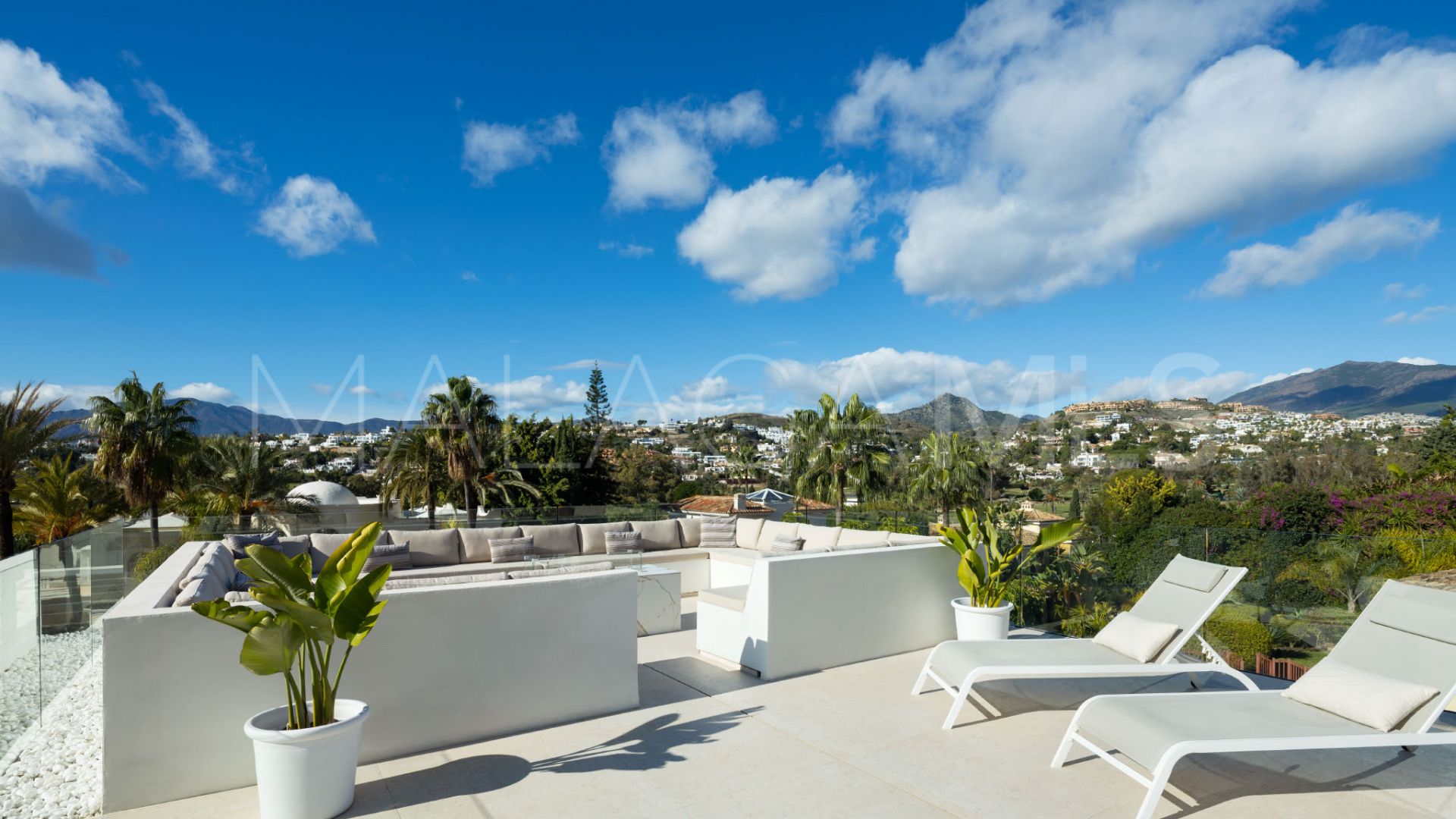 Villa for sale in Paraiso Medio