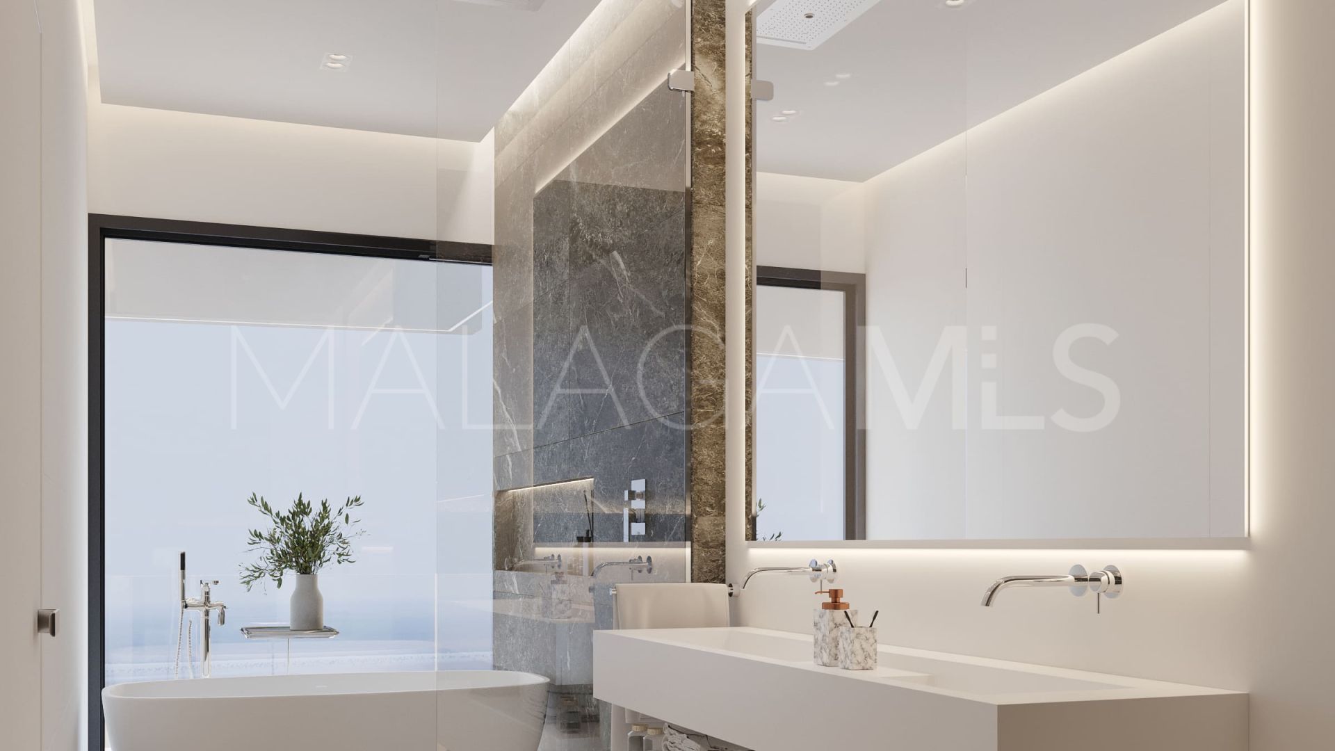 Villa for sale in Calahonda