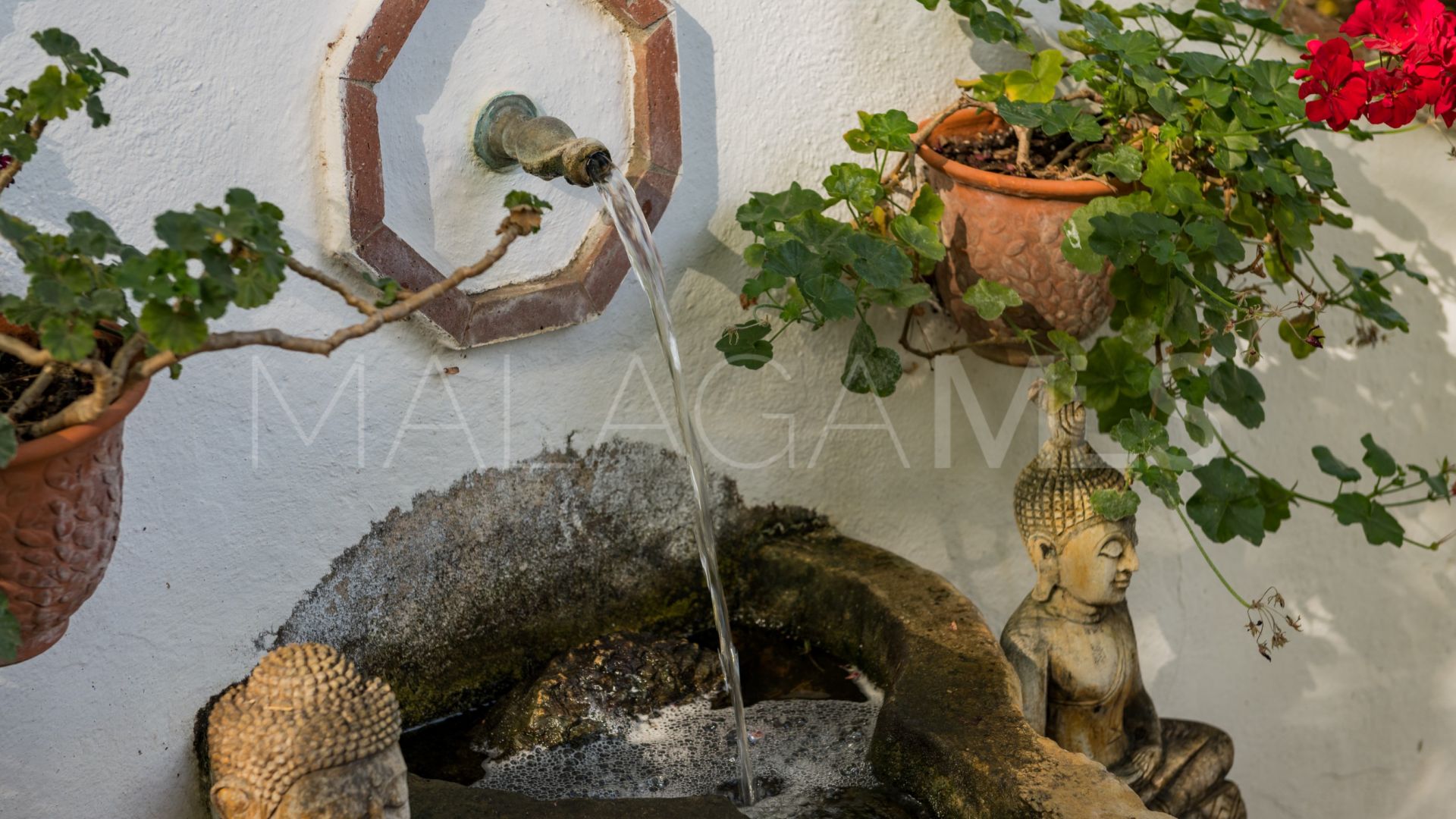 For sale 6 bedrooms cortijo in Benahavis