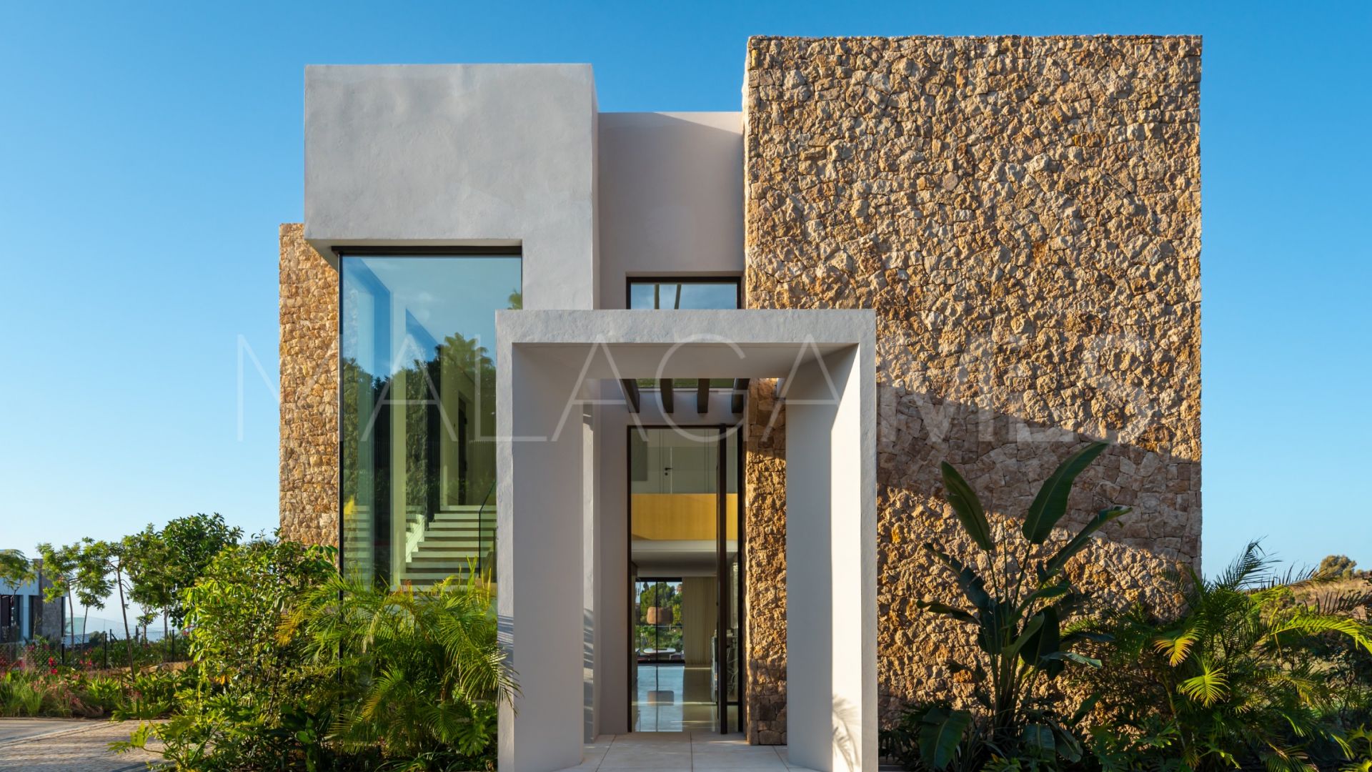 Villa for sale in Marbella Hill Club