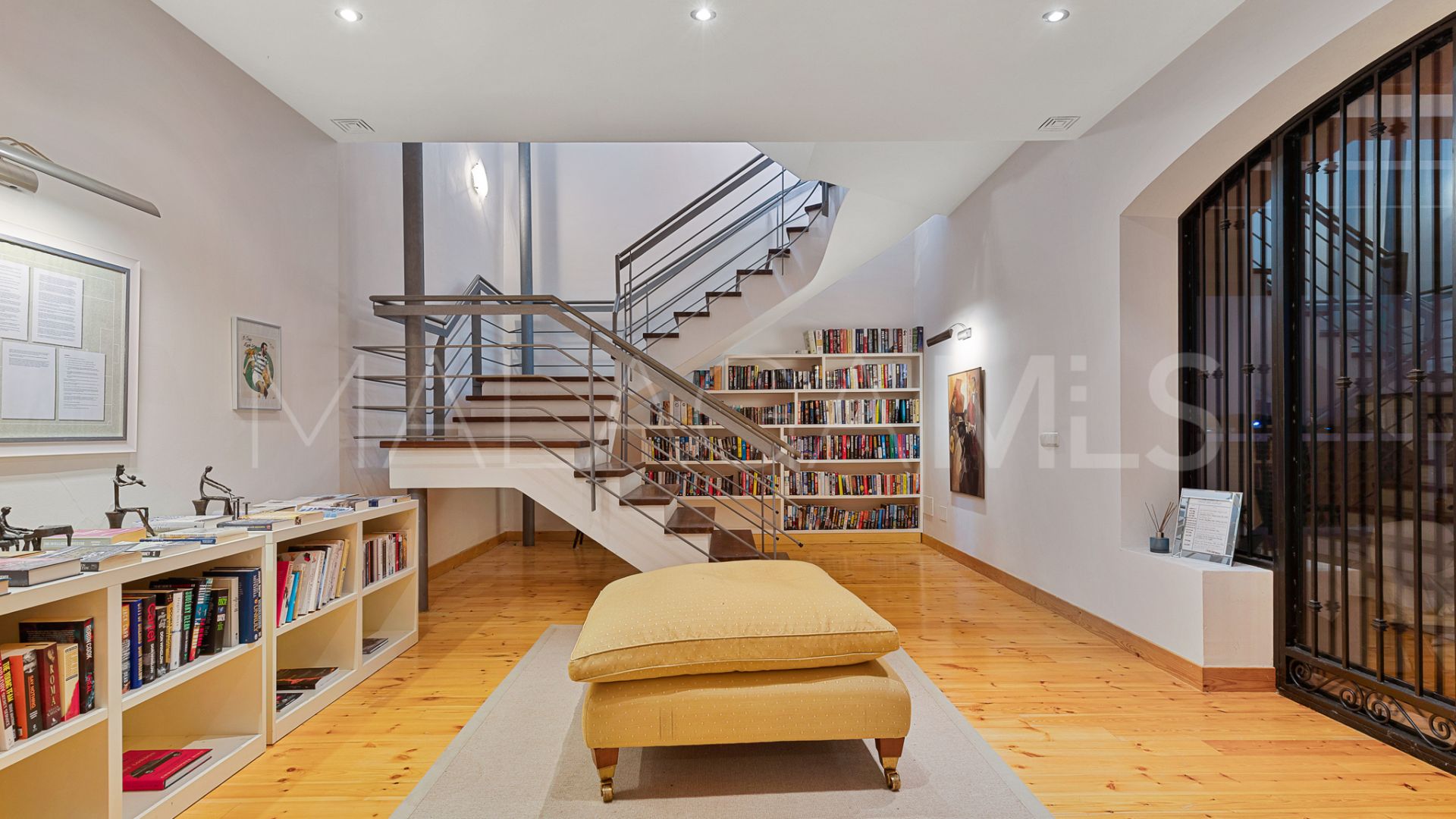 Villa for sale in El Herrojo