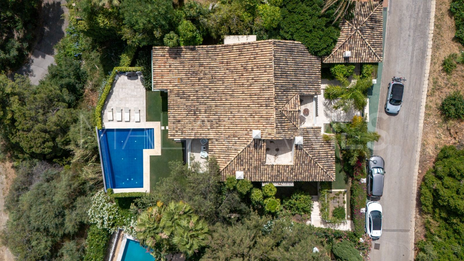 Villa for sale in El Herrojo