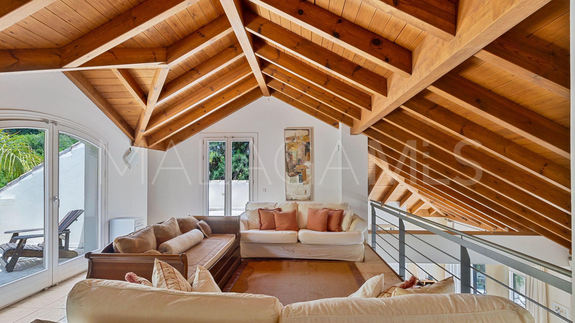 Villa for sale in El Herrojo