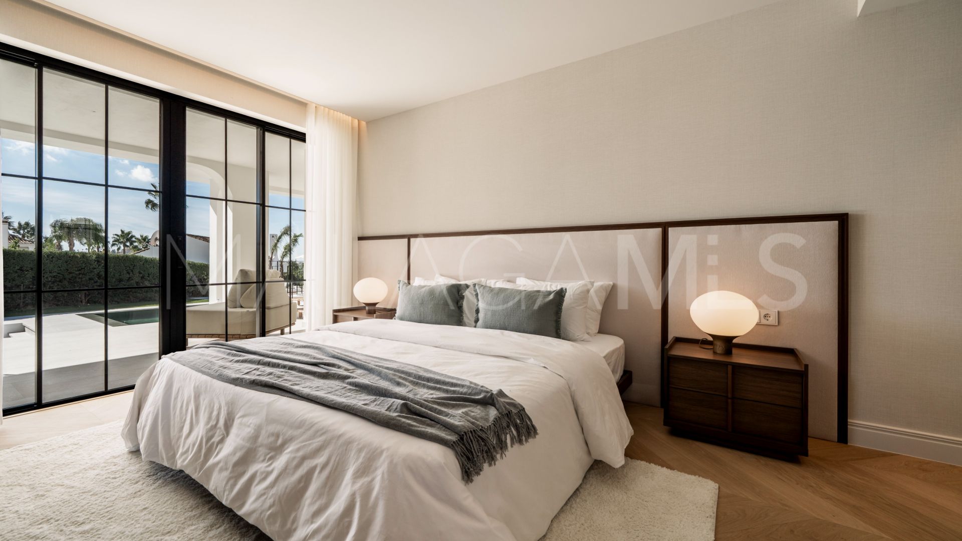 Villa for sale in Las Brisas