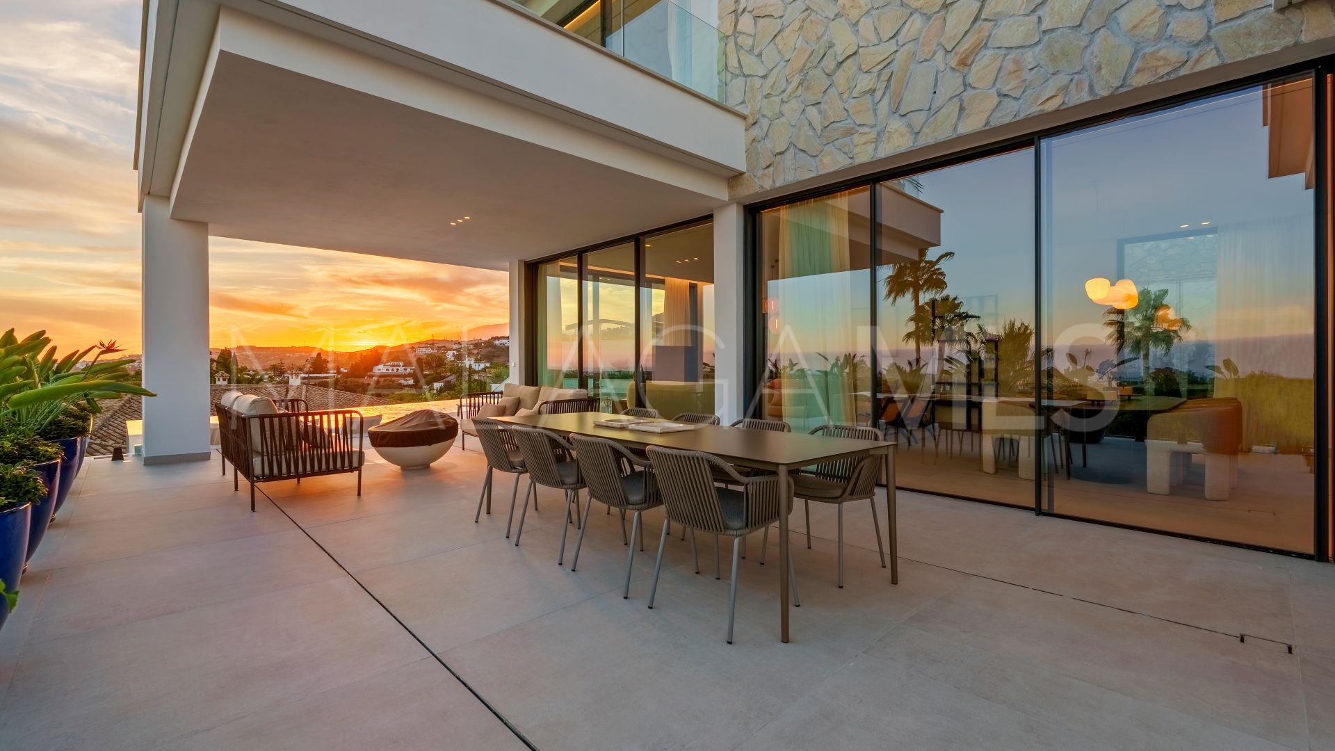 5 bedrooms villa for sale in La Quinta