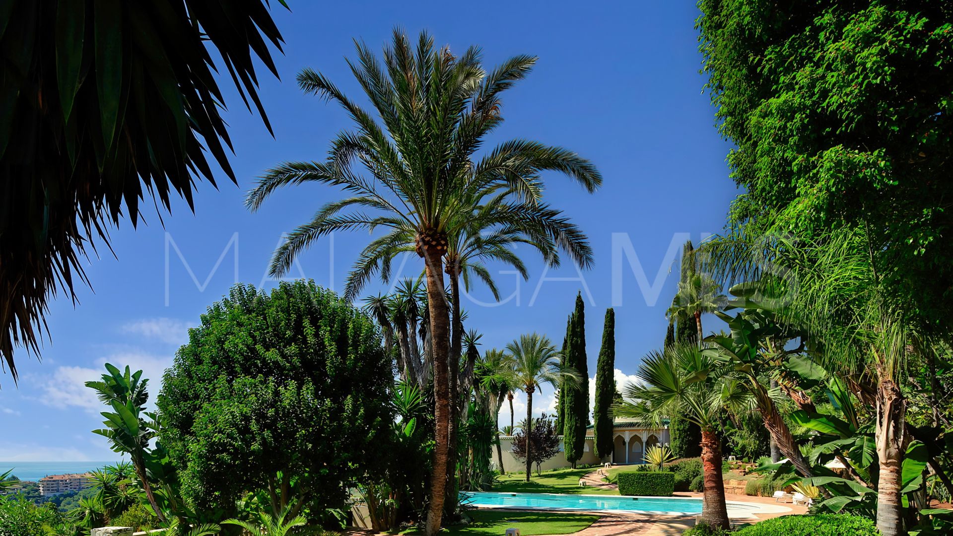 Villa for sale in Rio Real Golf