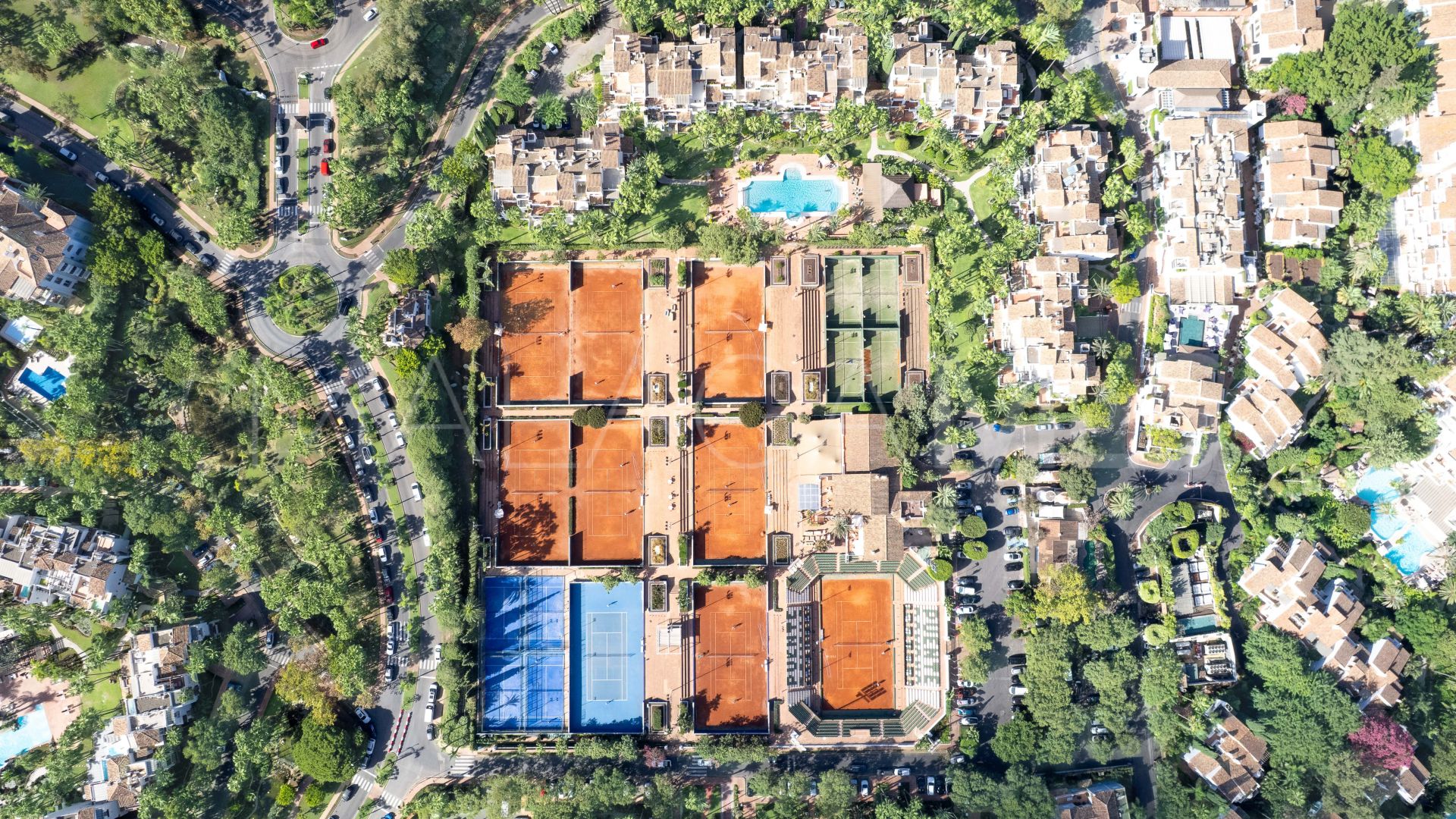 Appartement rez de chaussée for sale in Marina Puente Romano