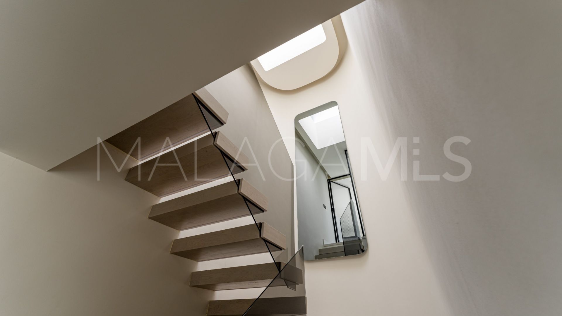 Atico duplex for sale with 4 bedrooms in Monte Halcones