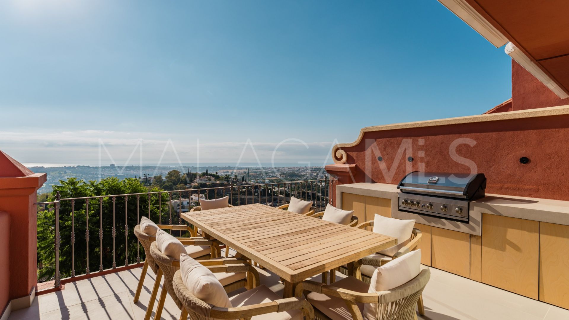 Atico duplex for sale with 4 bedrooms in Monte Halcones